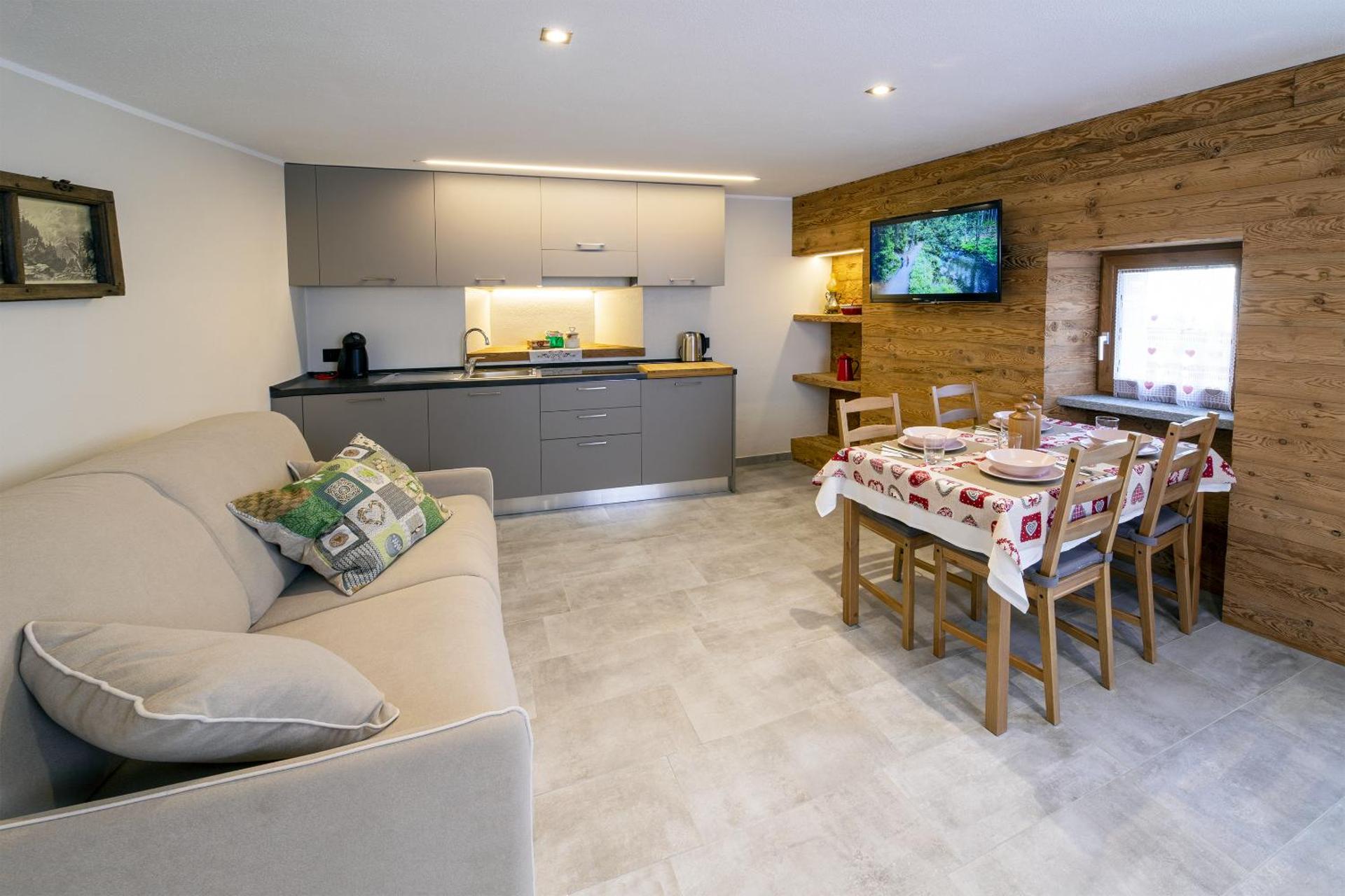 Kitchen or kitchenette