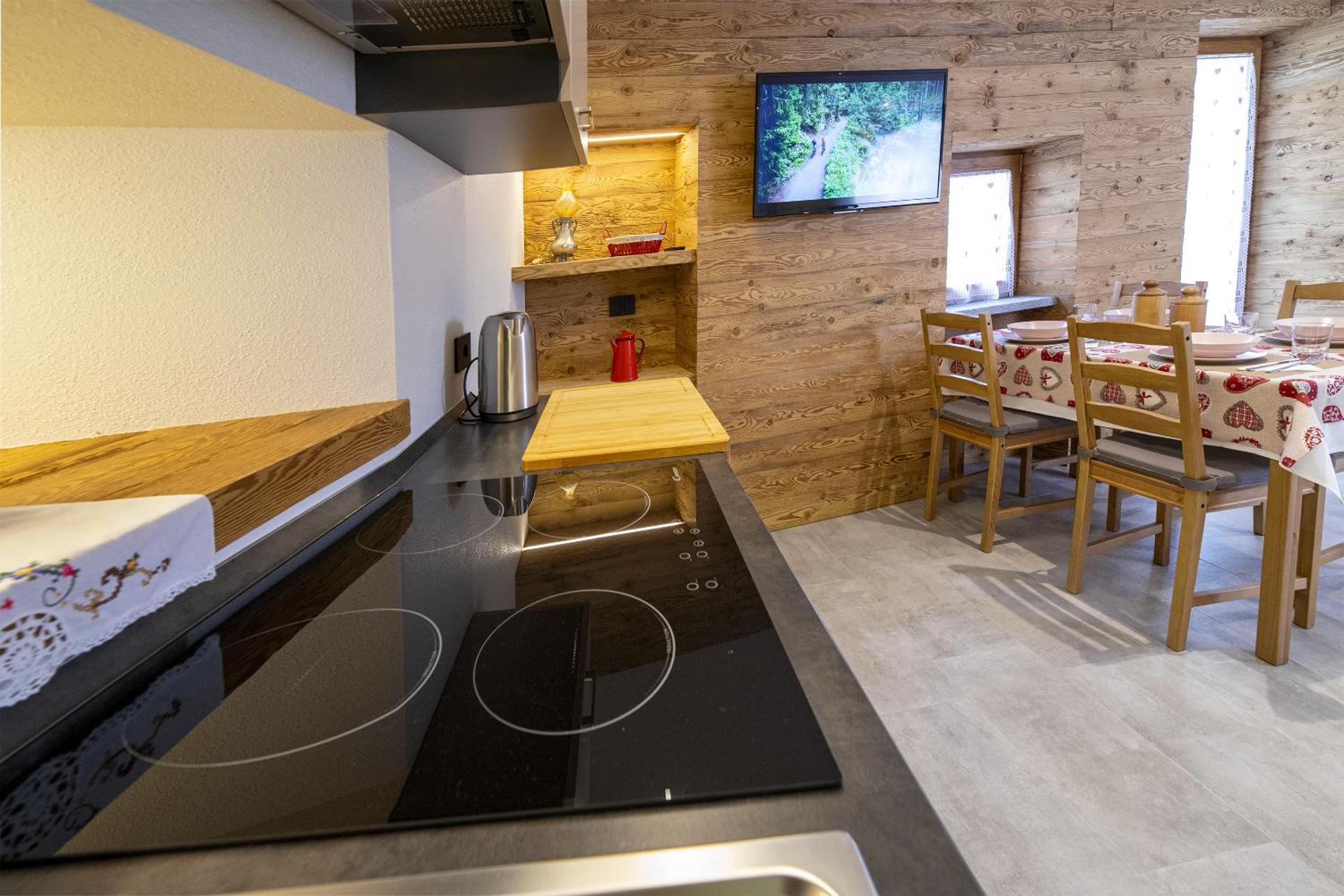 Kitchen or kitchenette