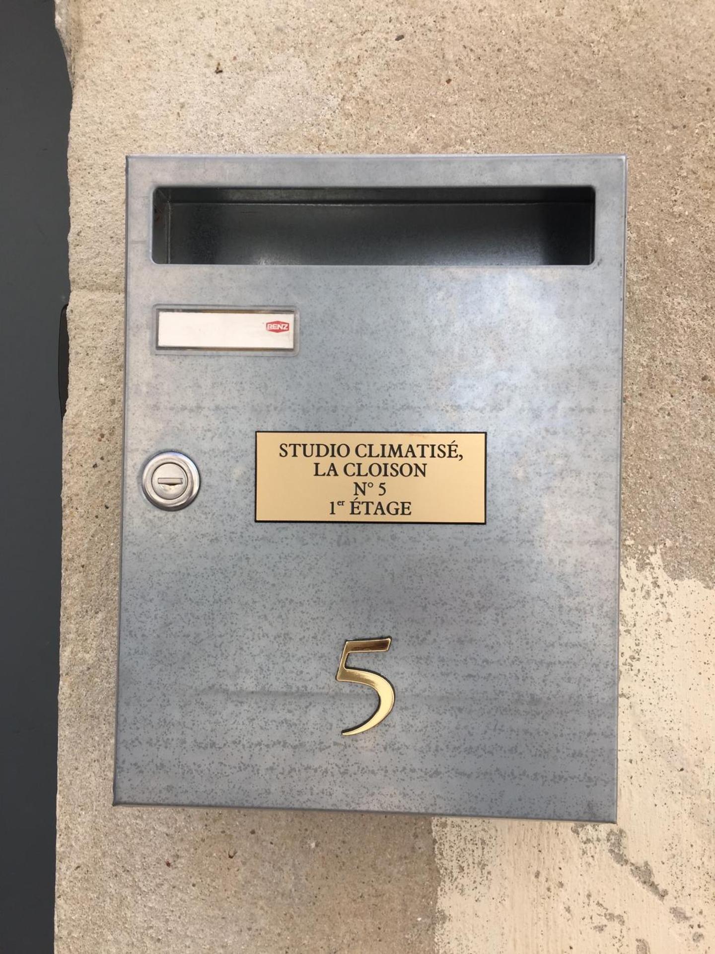 Studio climatisé, La Cloison