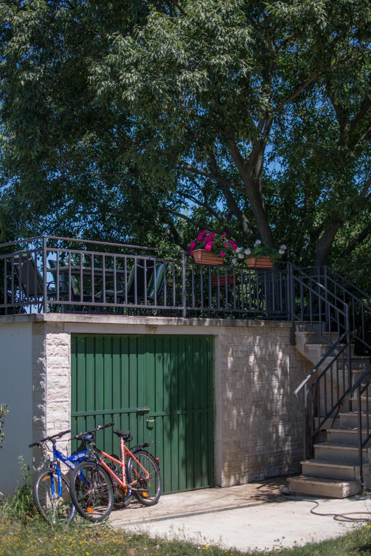 Holiday Home Suzana 1276