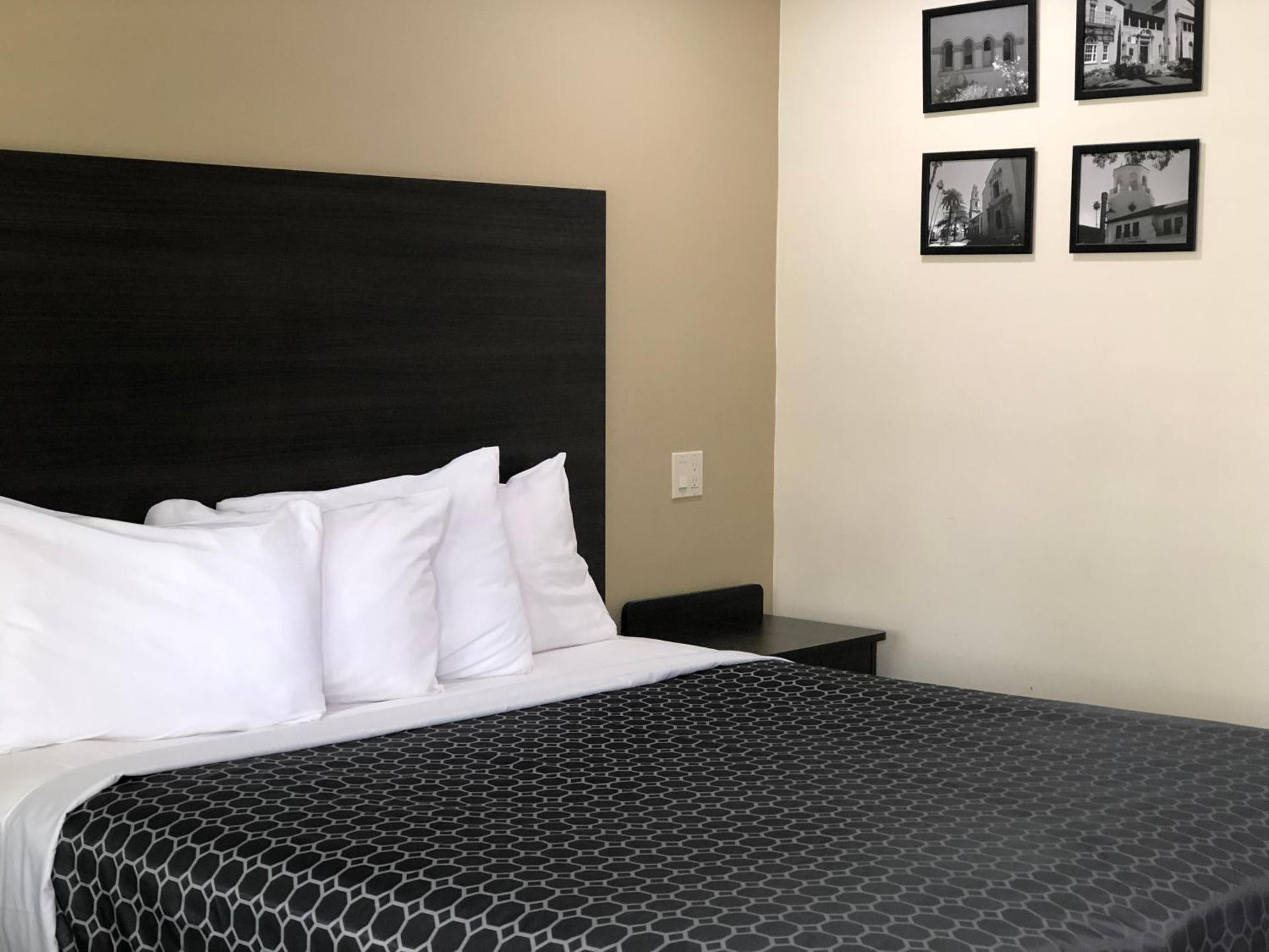 Simply Home Inn & Suites - Riverside
