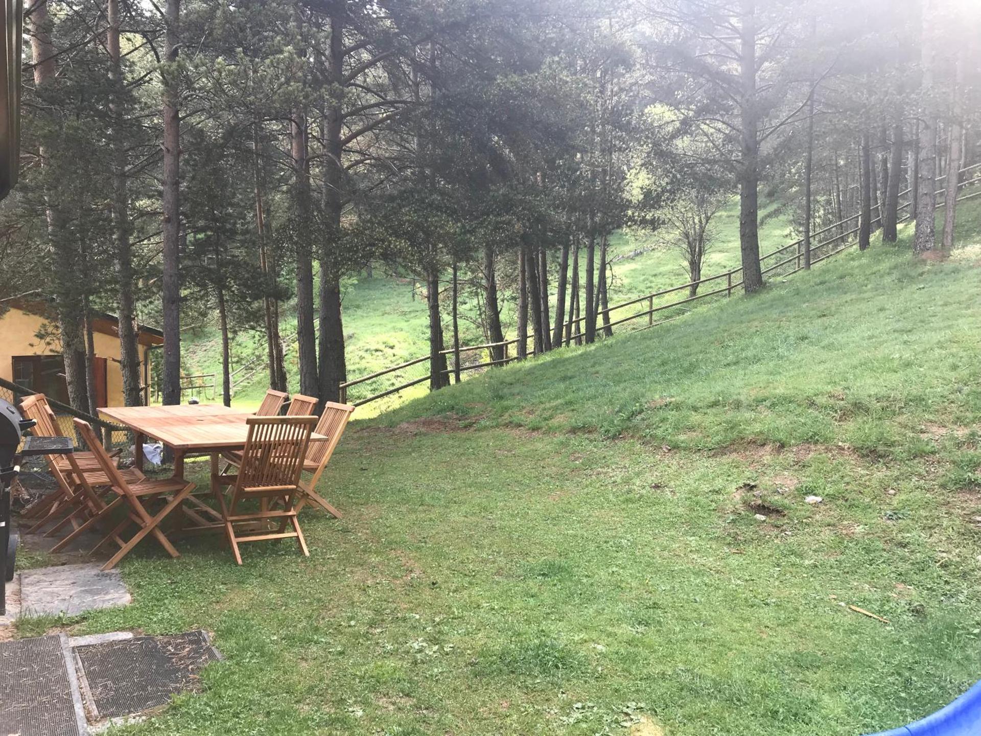 Fantastica casa a la Molina amb jardí en plena natura