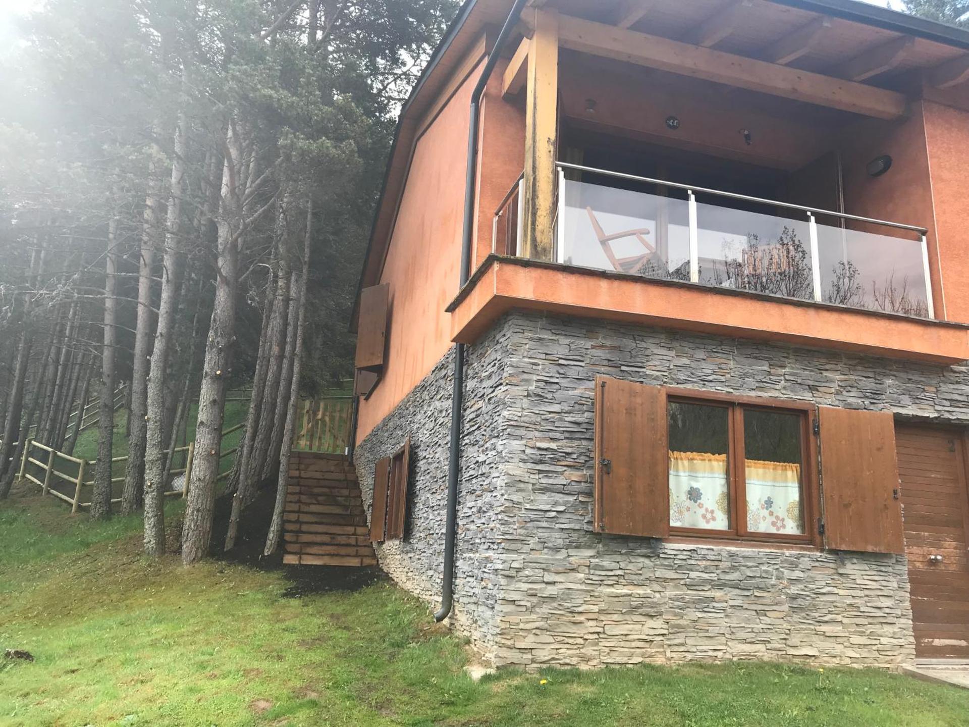 Fantastica casa a la Molina amb jardí en plena natura