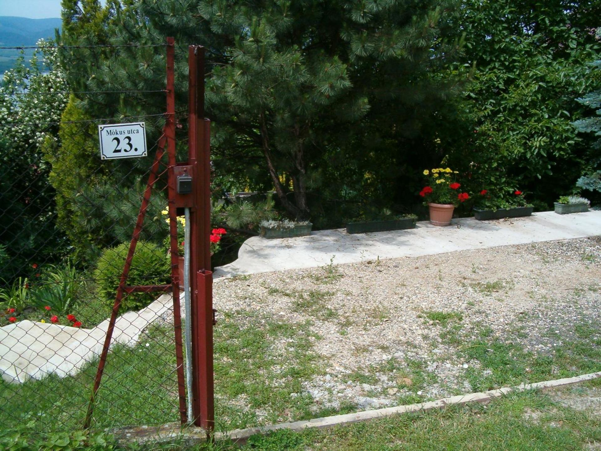 Elefántos Kis Mókus Házikó