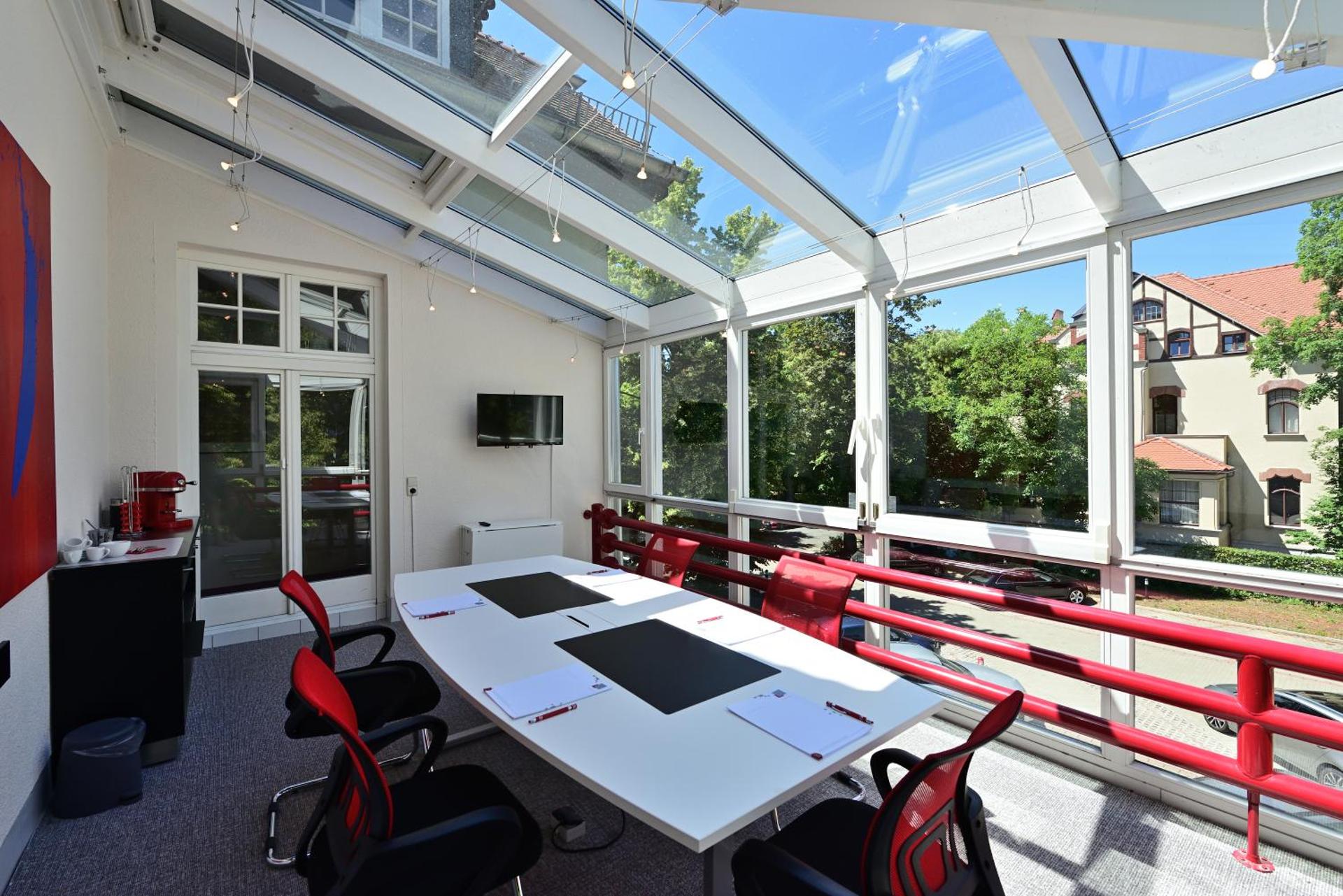 Communal lounge/ TV room