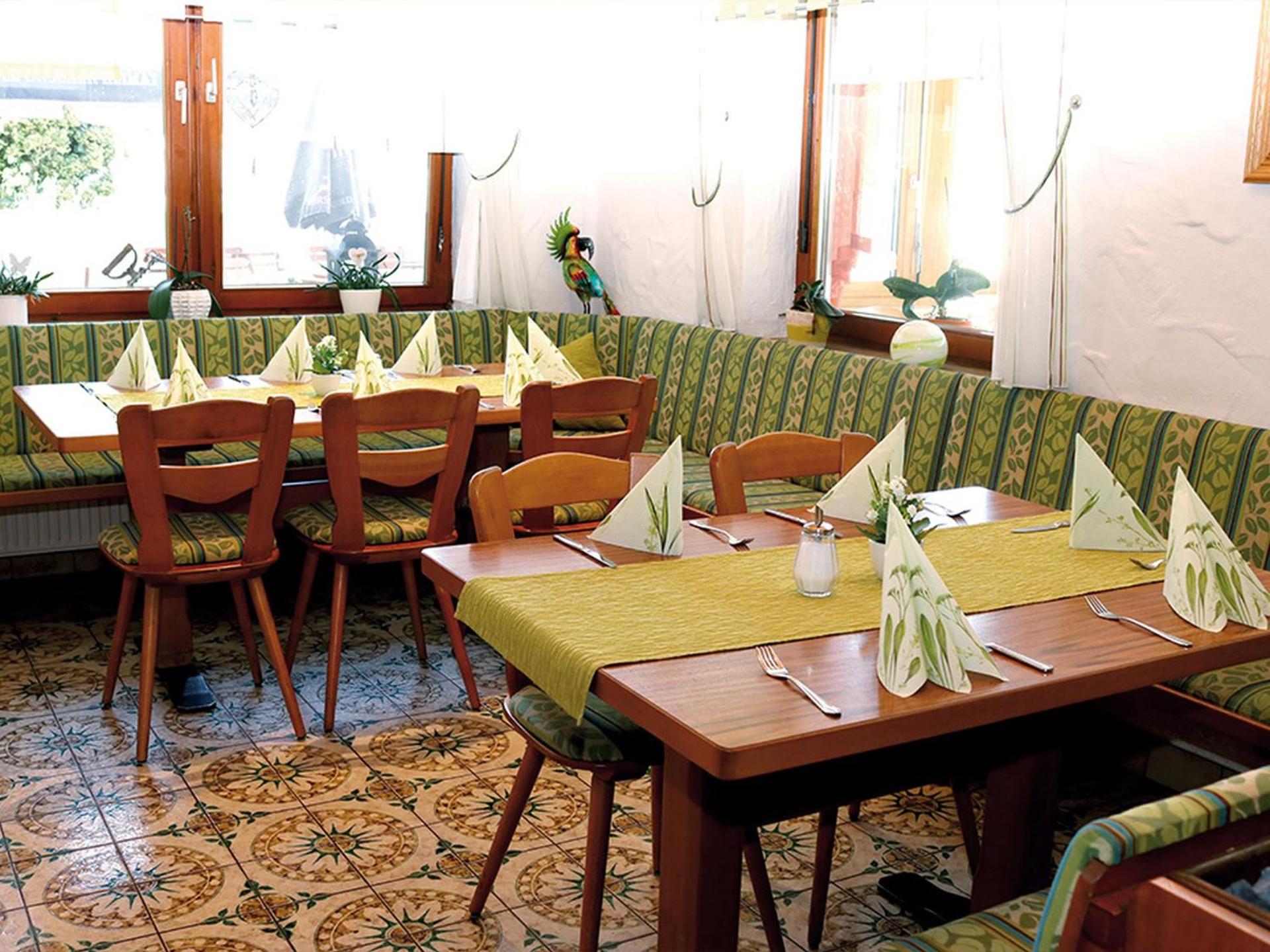 Restaurant/places to eat