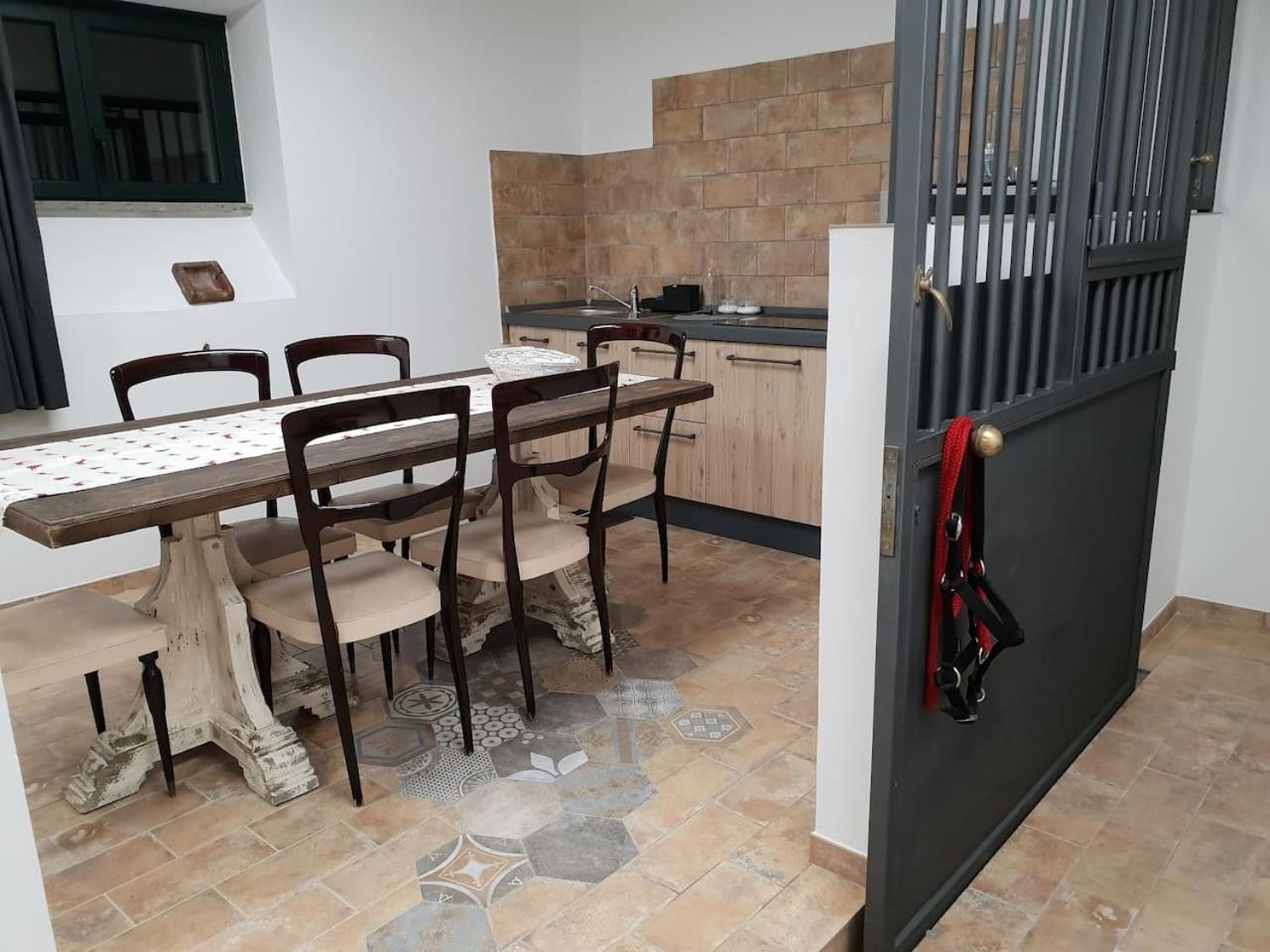 Suite le Scuderie a "le Moline" vita in fattoria