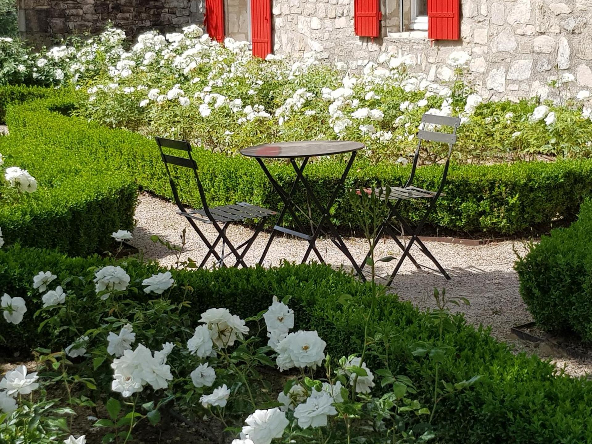 Les Néfliers chambre d'hôtes