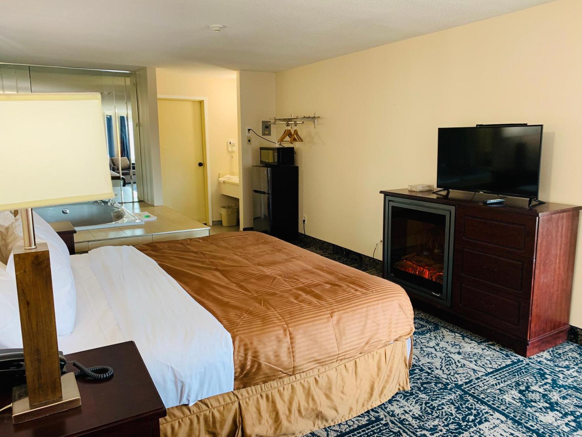 Falls Lodge & Suites