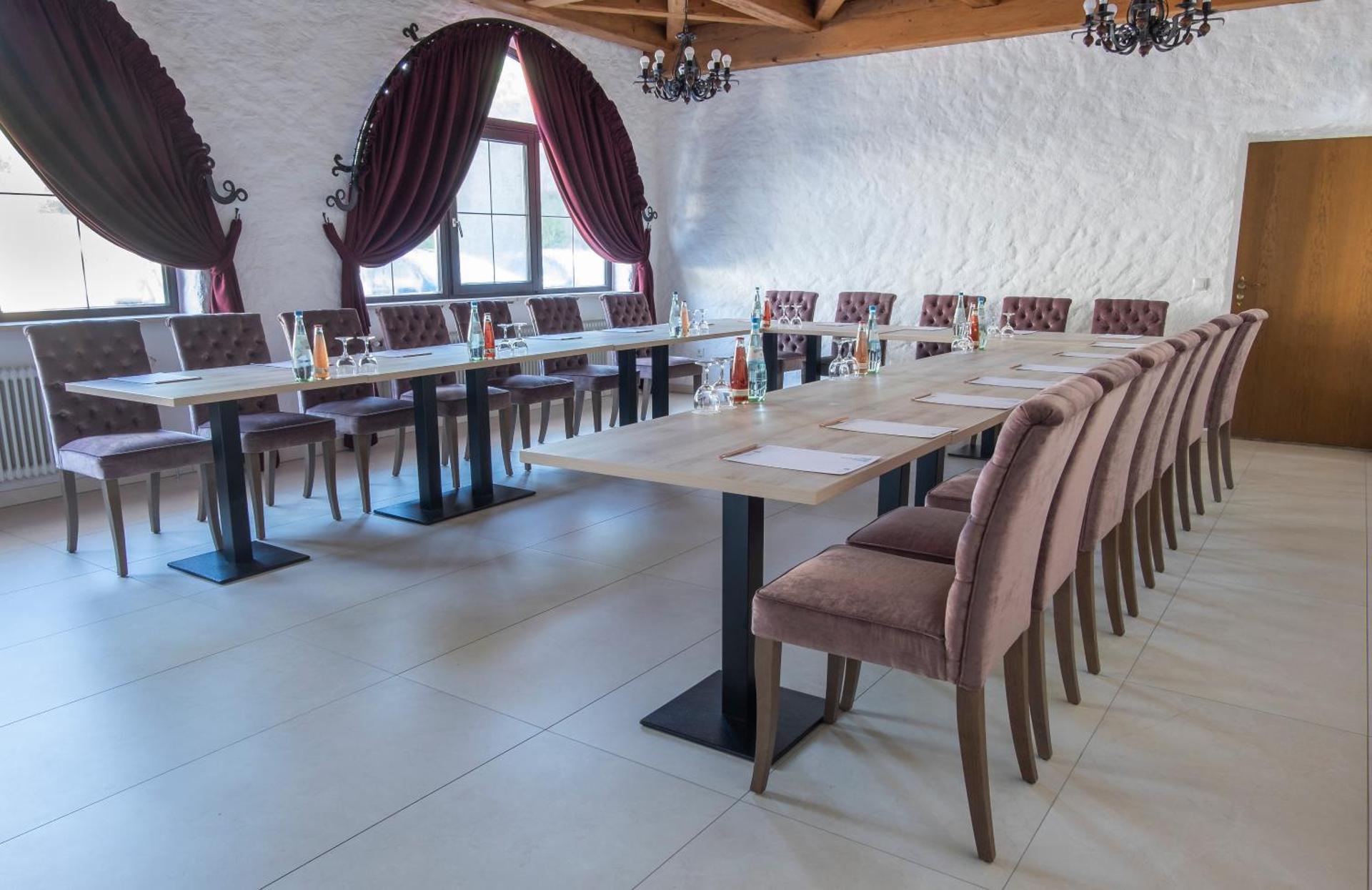 Meeting/conference room