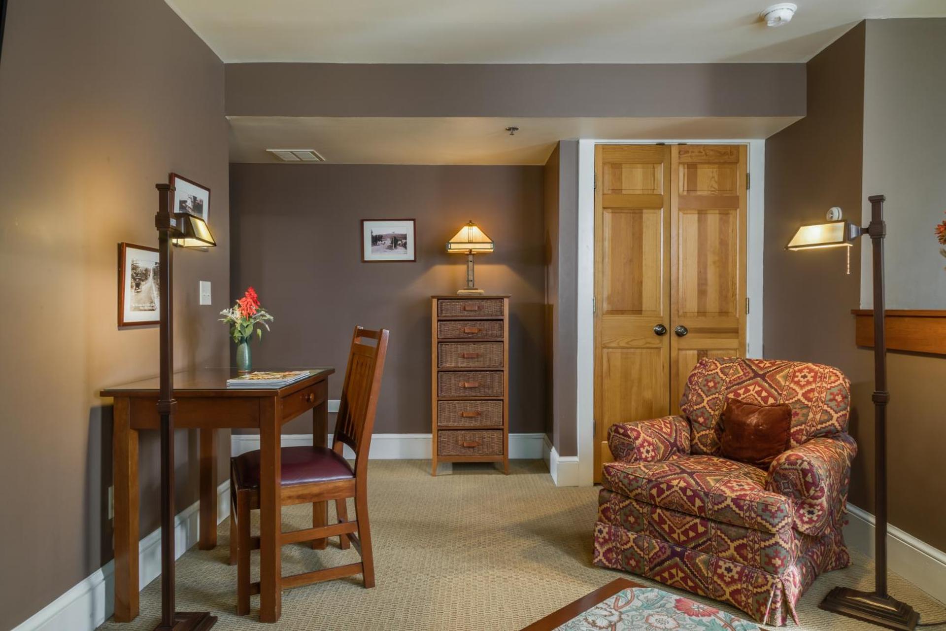 King Suite with Spa Bath