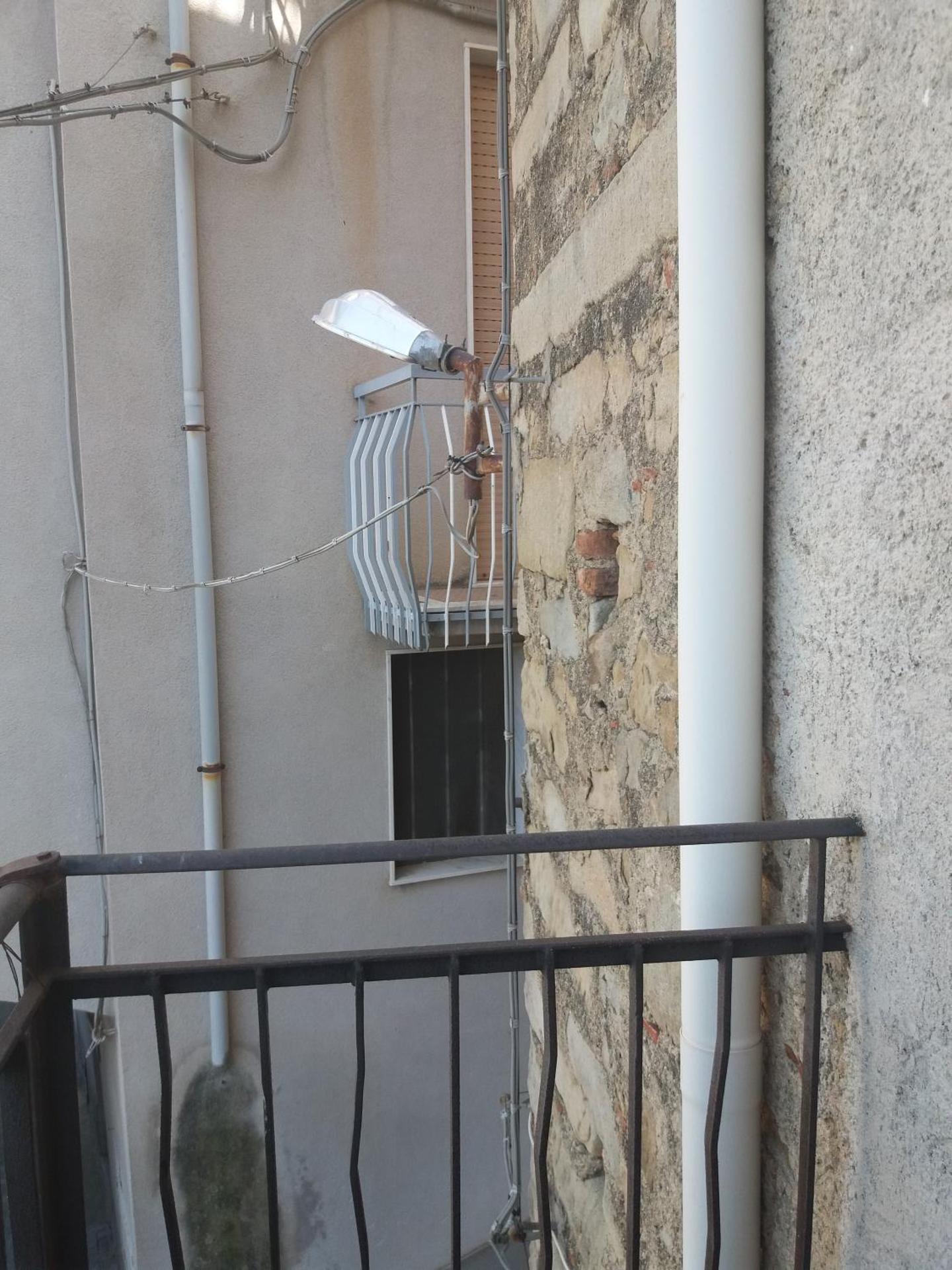 Monolocale in via San Sebastiano Ficarra