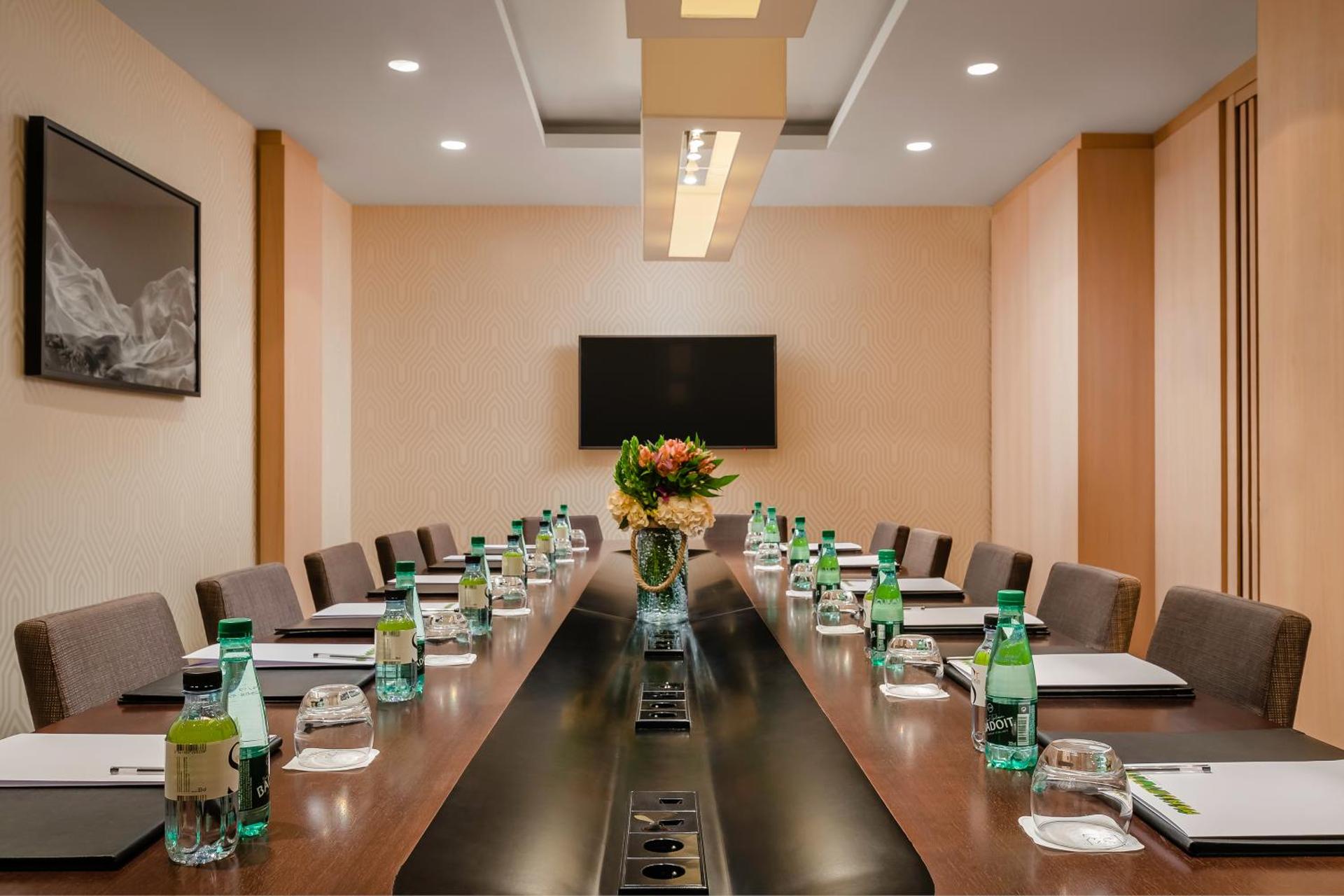 Meeting/conference room