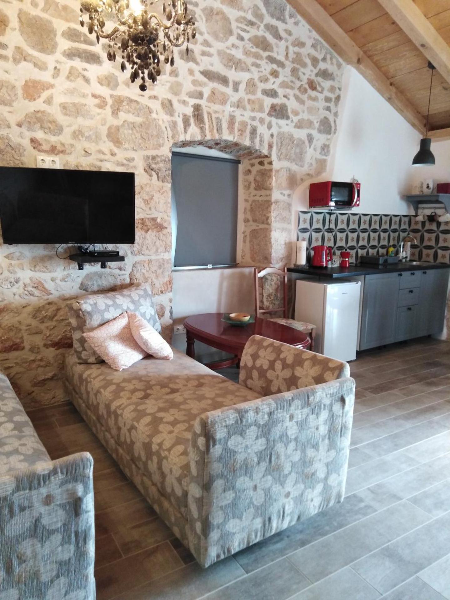 Studio apartmani Šverko