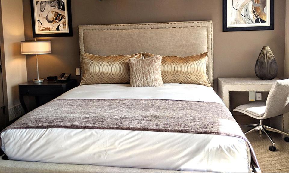 Garden of the Gods Resort & Club