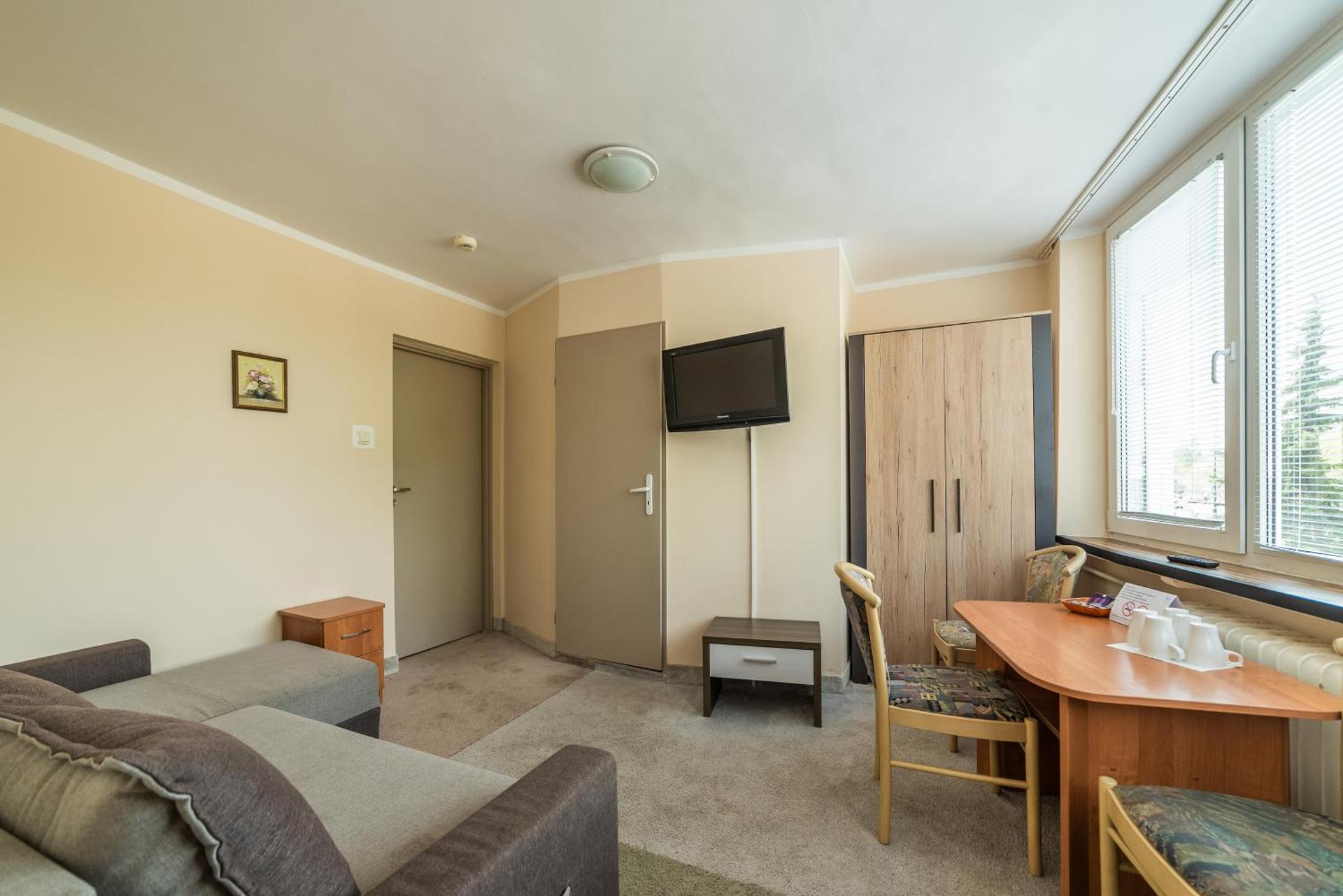 Photo of the whole room