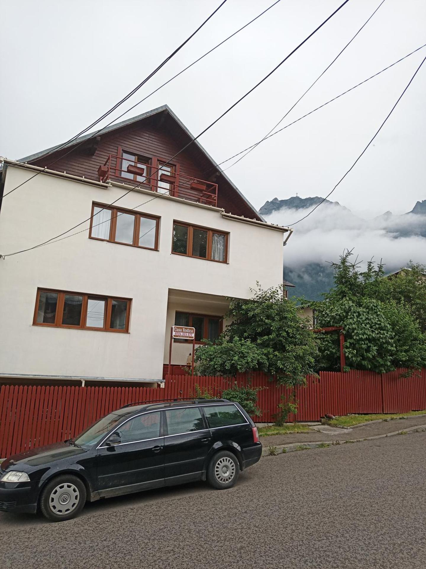 Casa Rodica str. Clabucetului 28