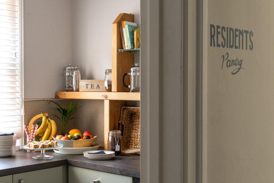 Coffee/tea facilities