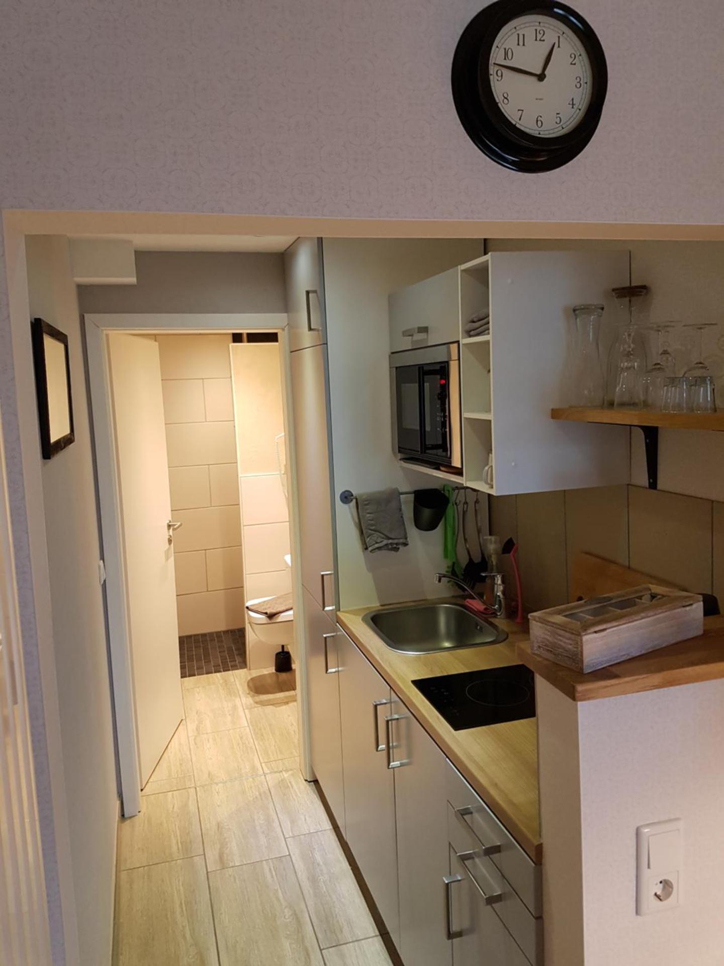 Kitchen or kitchenette