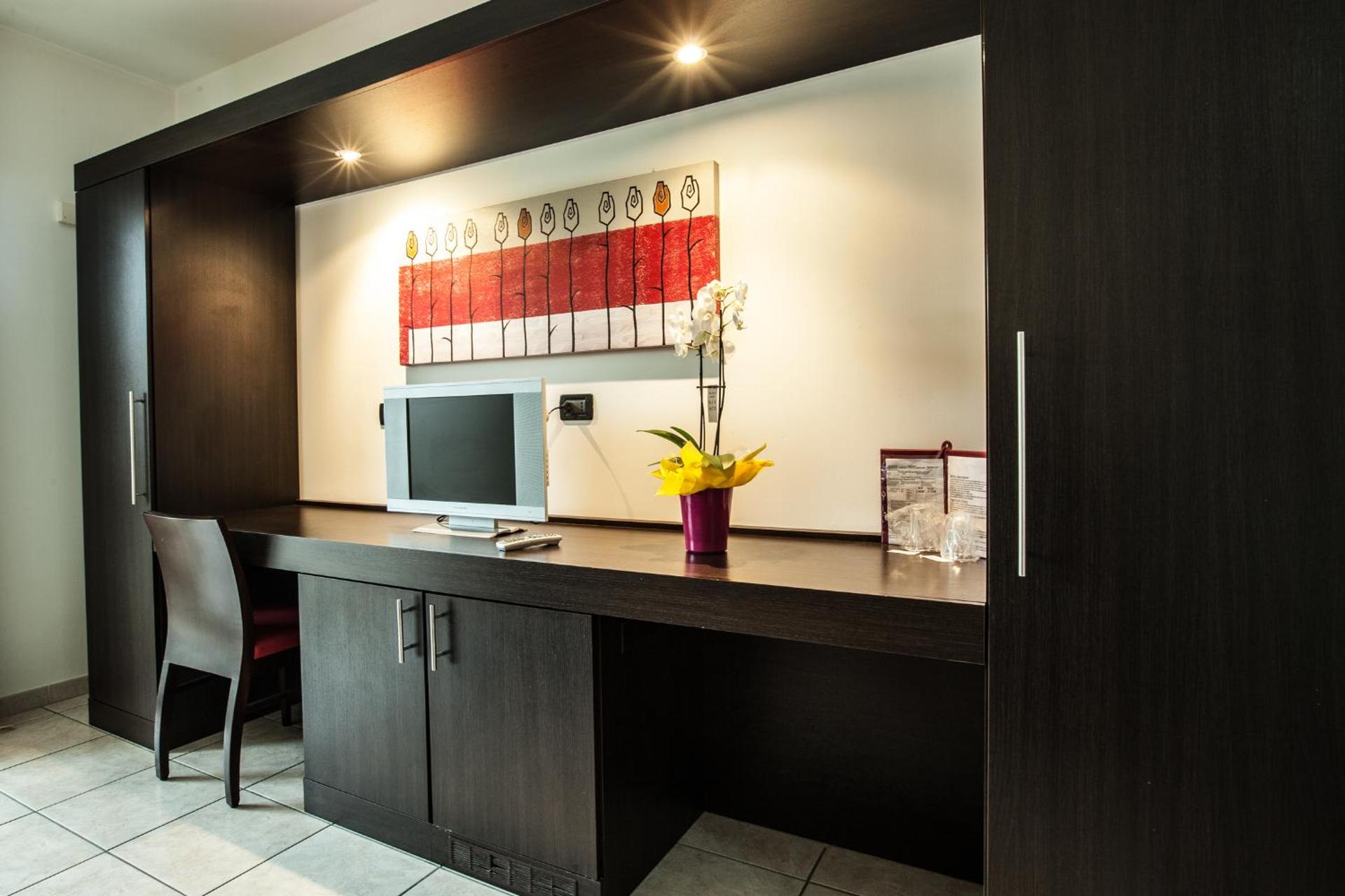 Communal lounge/ TV room