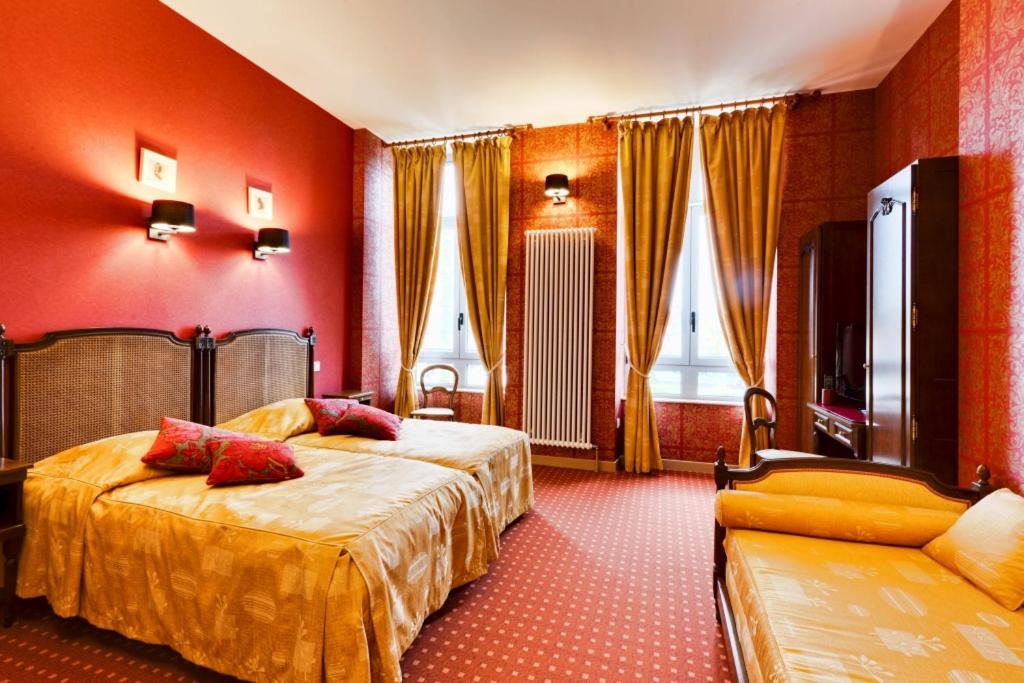 La Maison Des Officiers