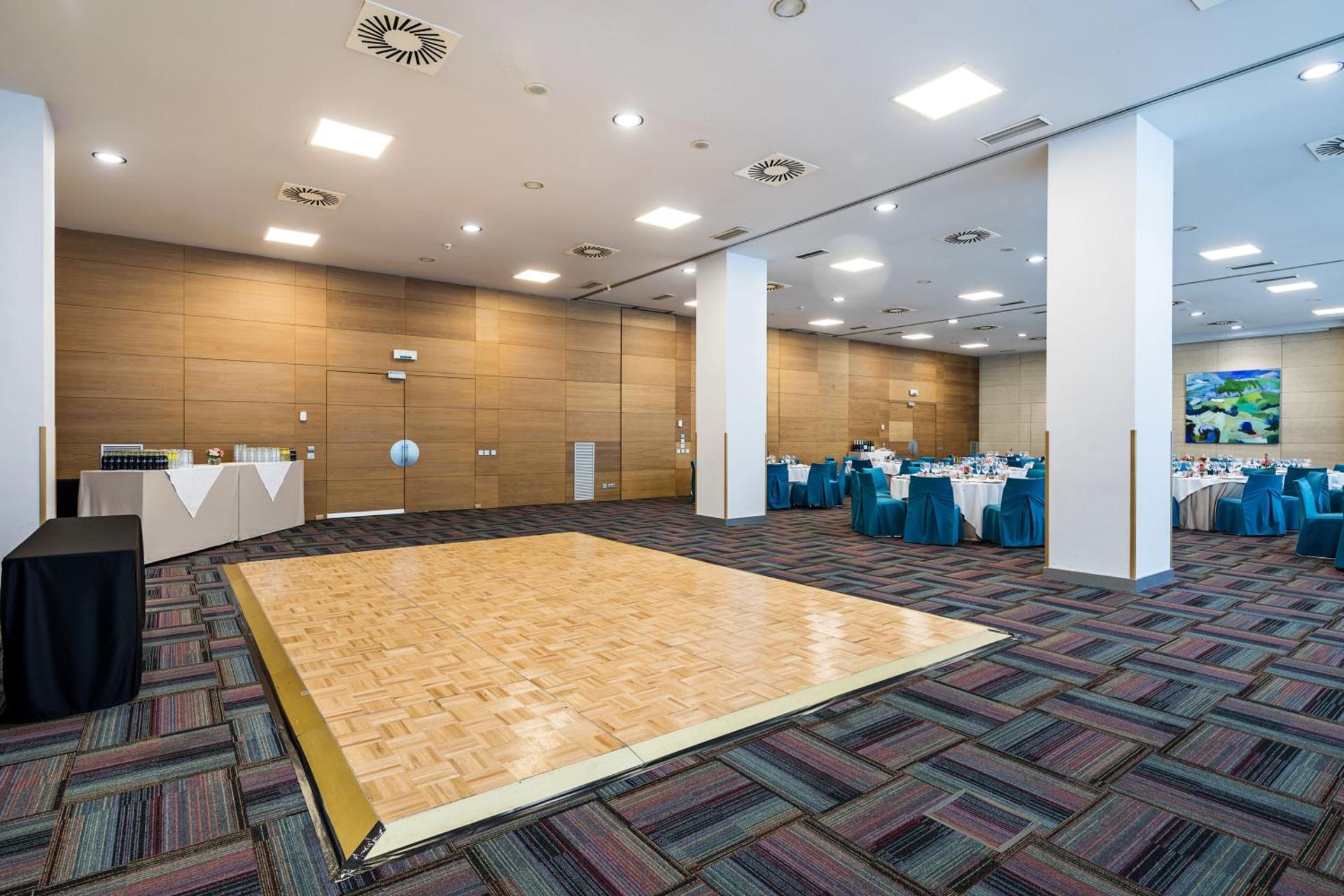 Banquet/Function facilities