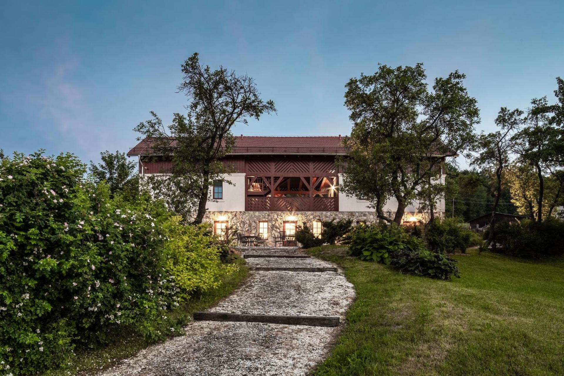 Willa Wzgórze Poręba - w ofercie darmowe ładowanie aut elektrycznych