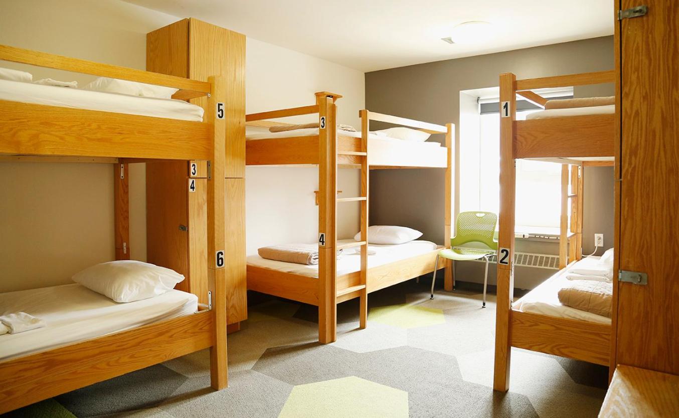 HI Calgary City Centre - Hostel