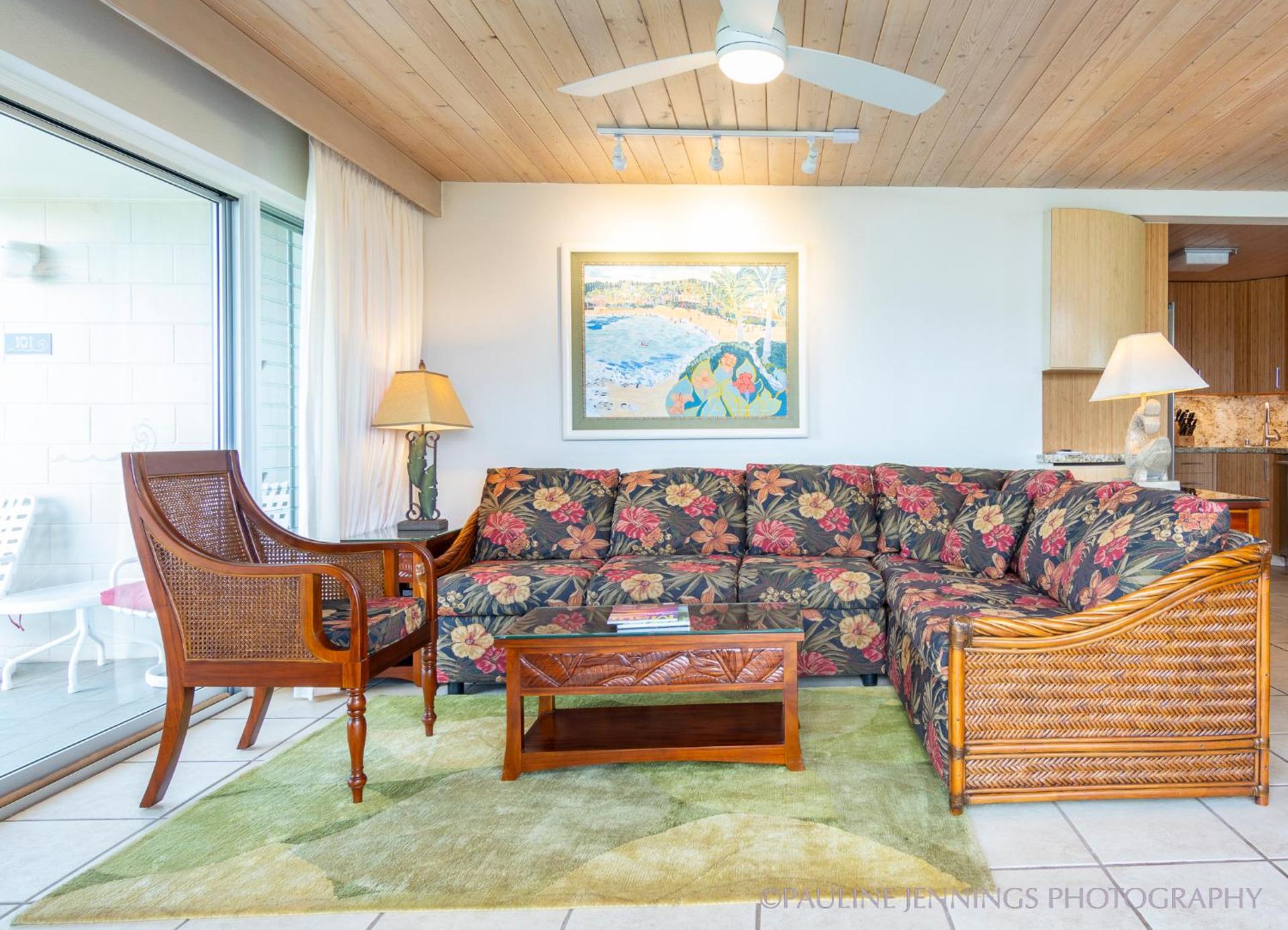 Nāpili Surf Beach Resort by Castle