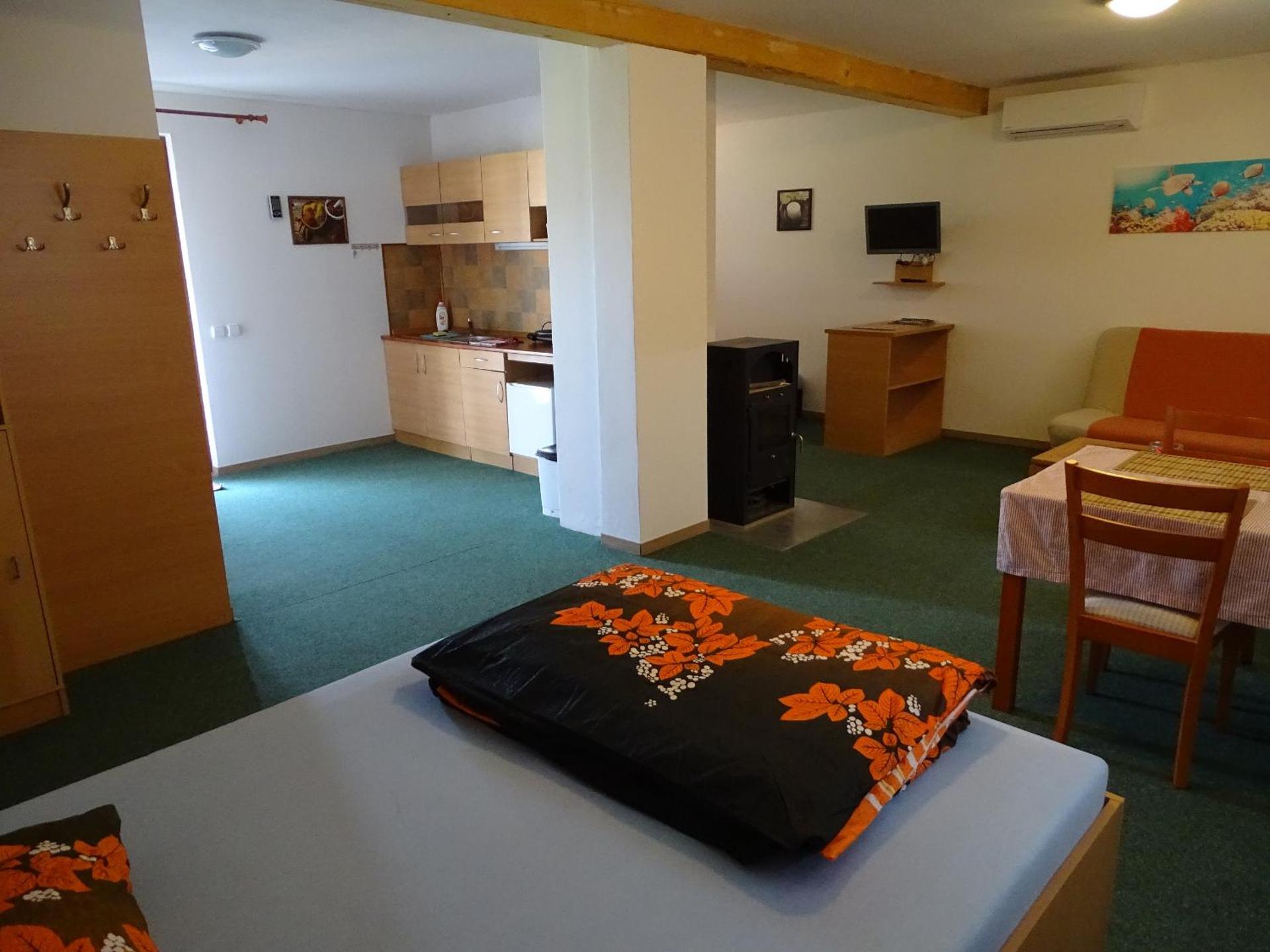 Photo of the whole room