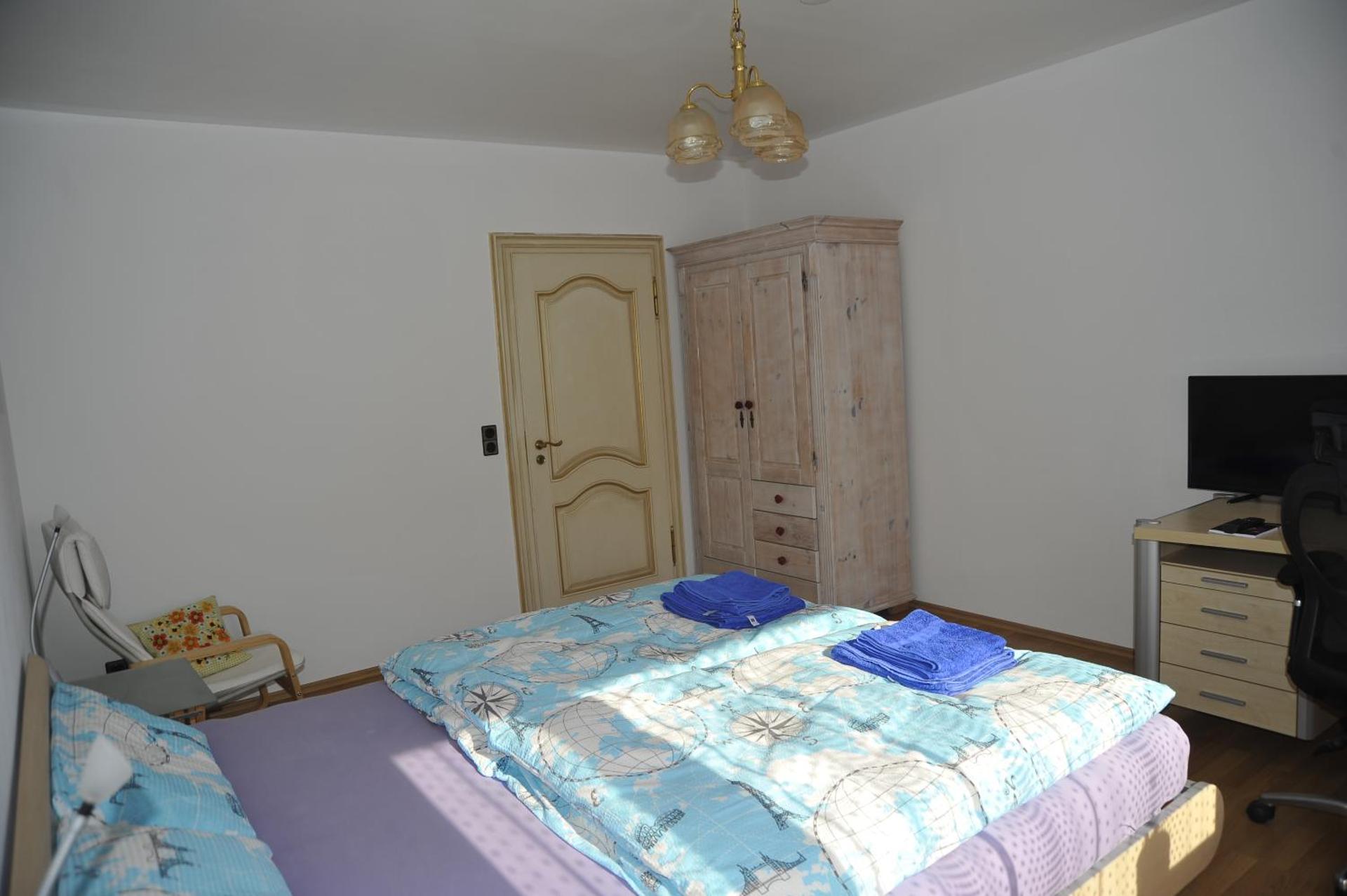 Double Room with Shared Bathroom and Kitchen