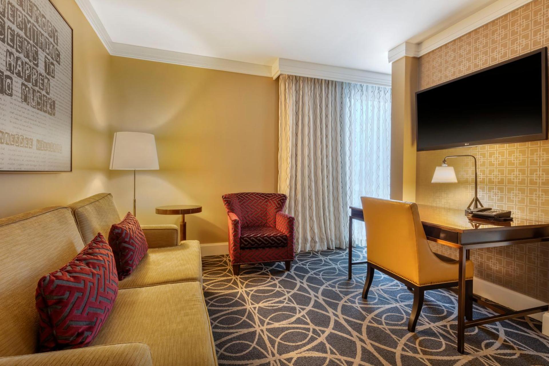 Premier Executive Room - 1 King Bed