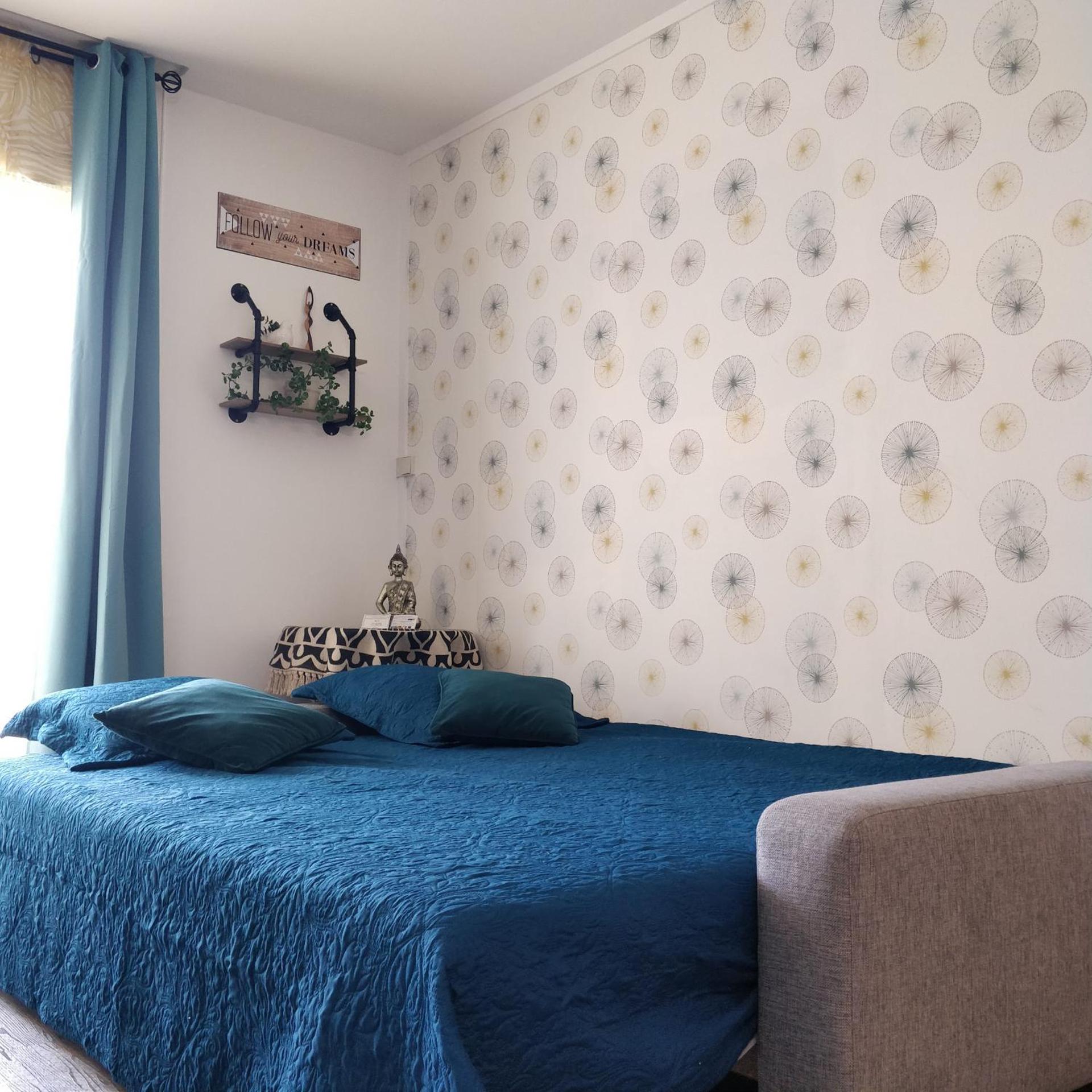 Les Clés du Bonheur by Beds4Wanderlust, 47m2 avec Terrasse privative & Parking-RER B TGV 10min-Orly 20min