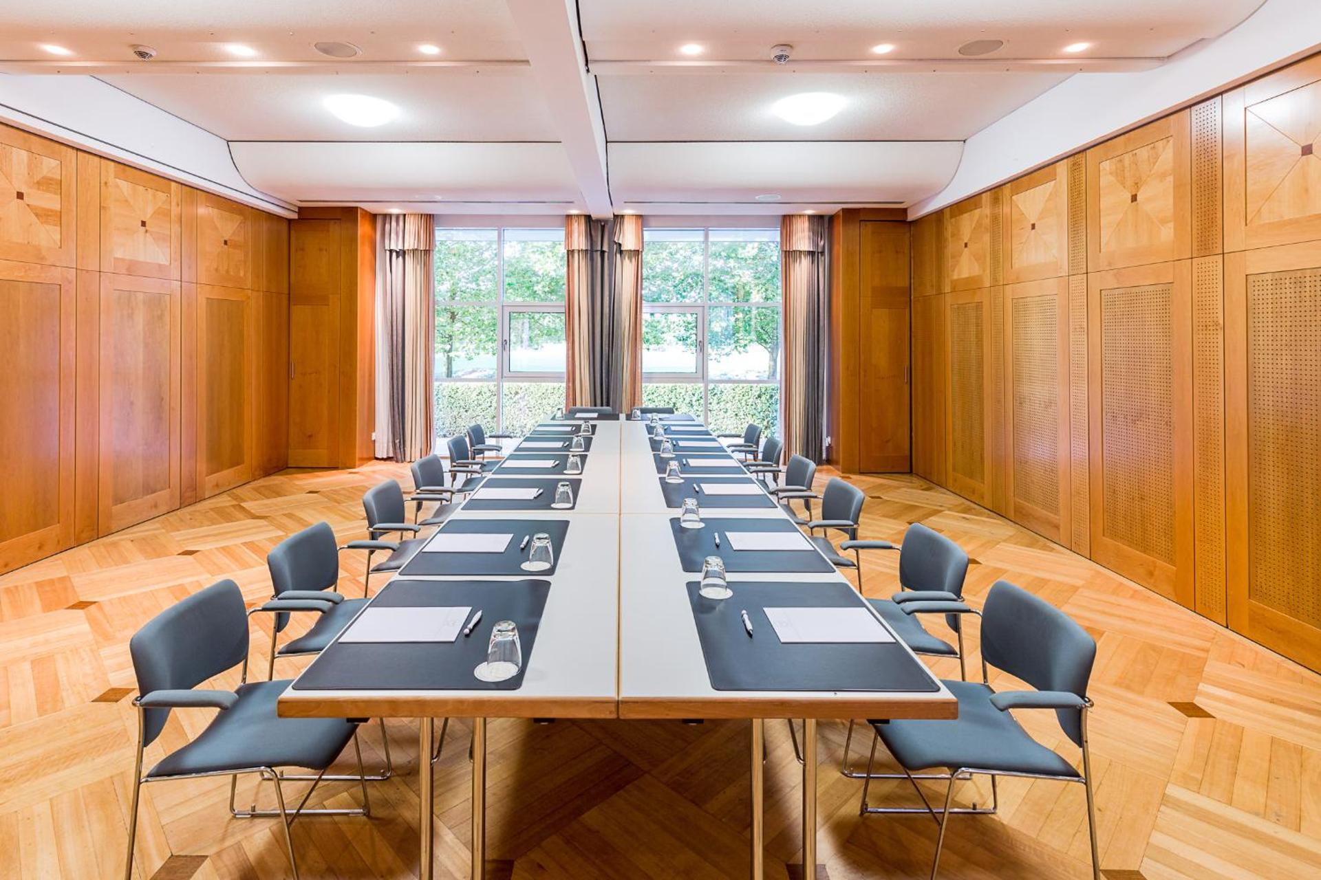 Meeting/conference room