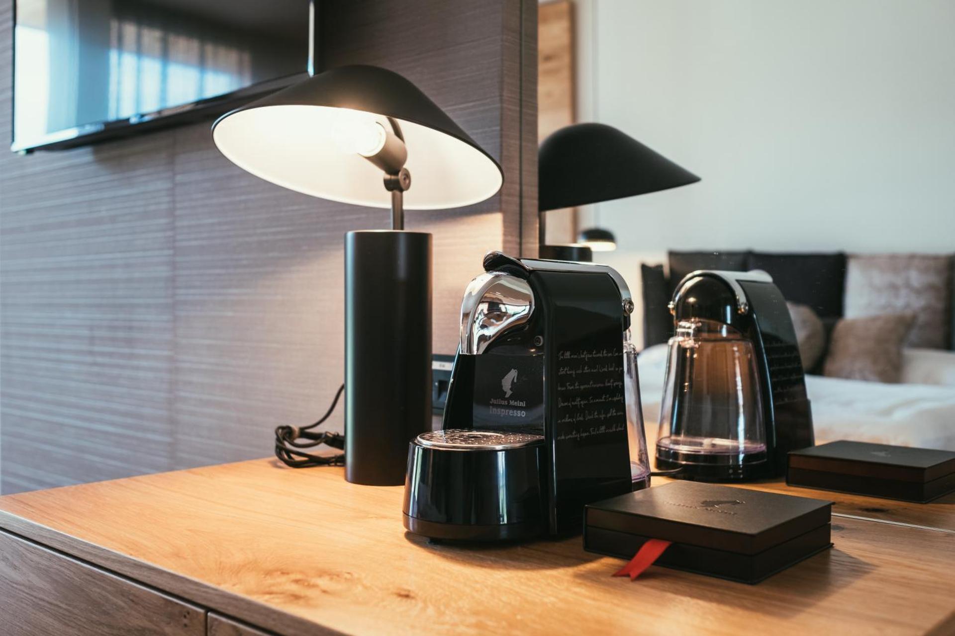 Coffee/tea facilities