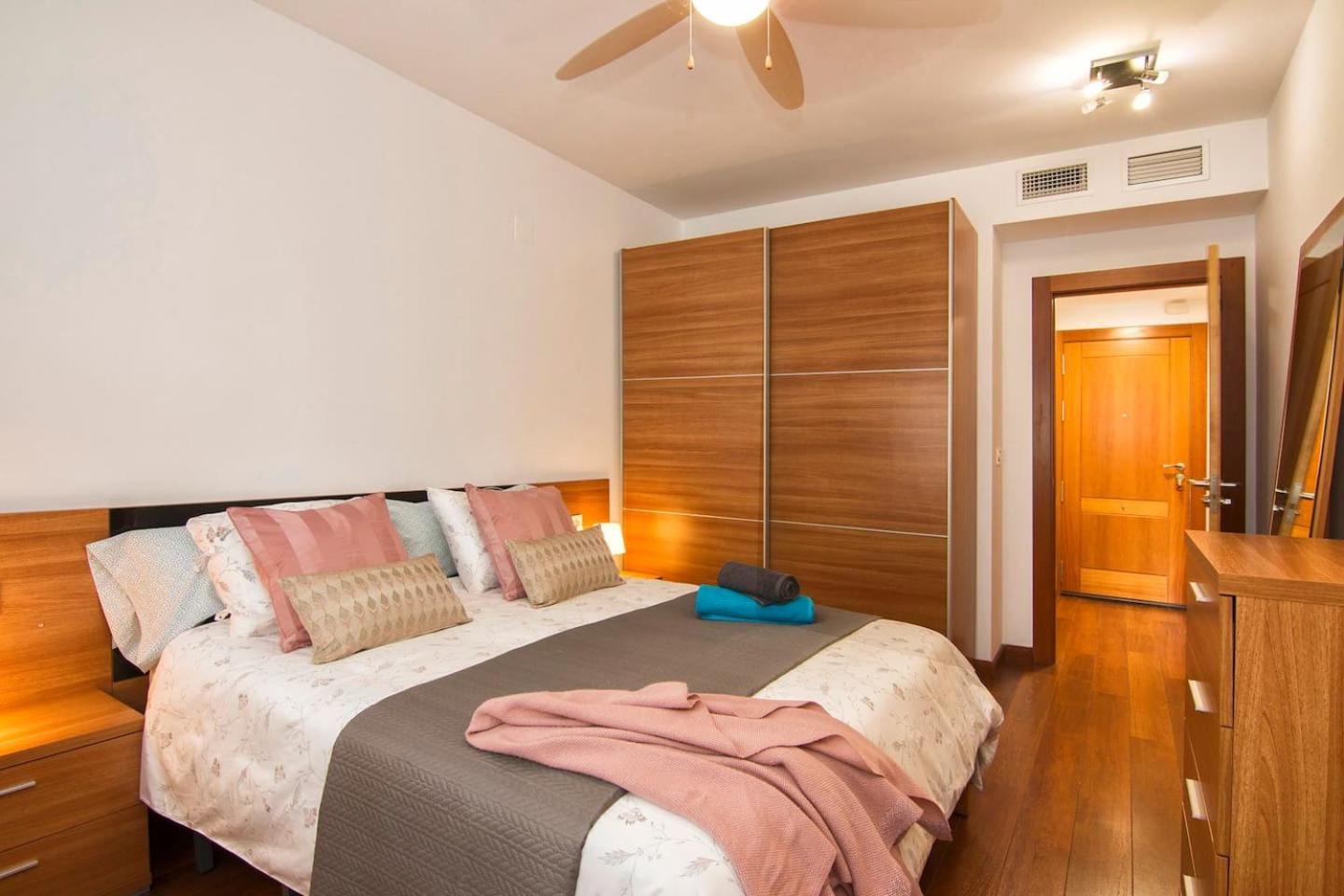 Apartamento Fórum-Ciencias con Piscina, Gym & Parking