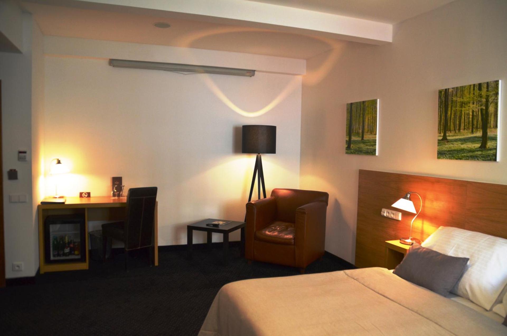 Photo of the whole room