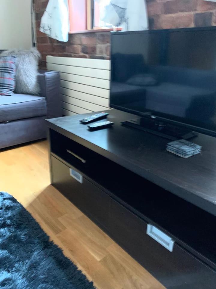 2 Bed Duplex Penthouse Apartment by Mathew Street Sleeps 6