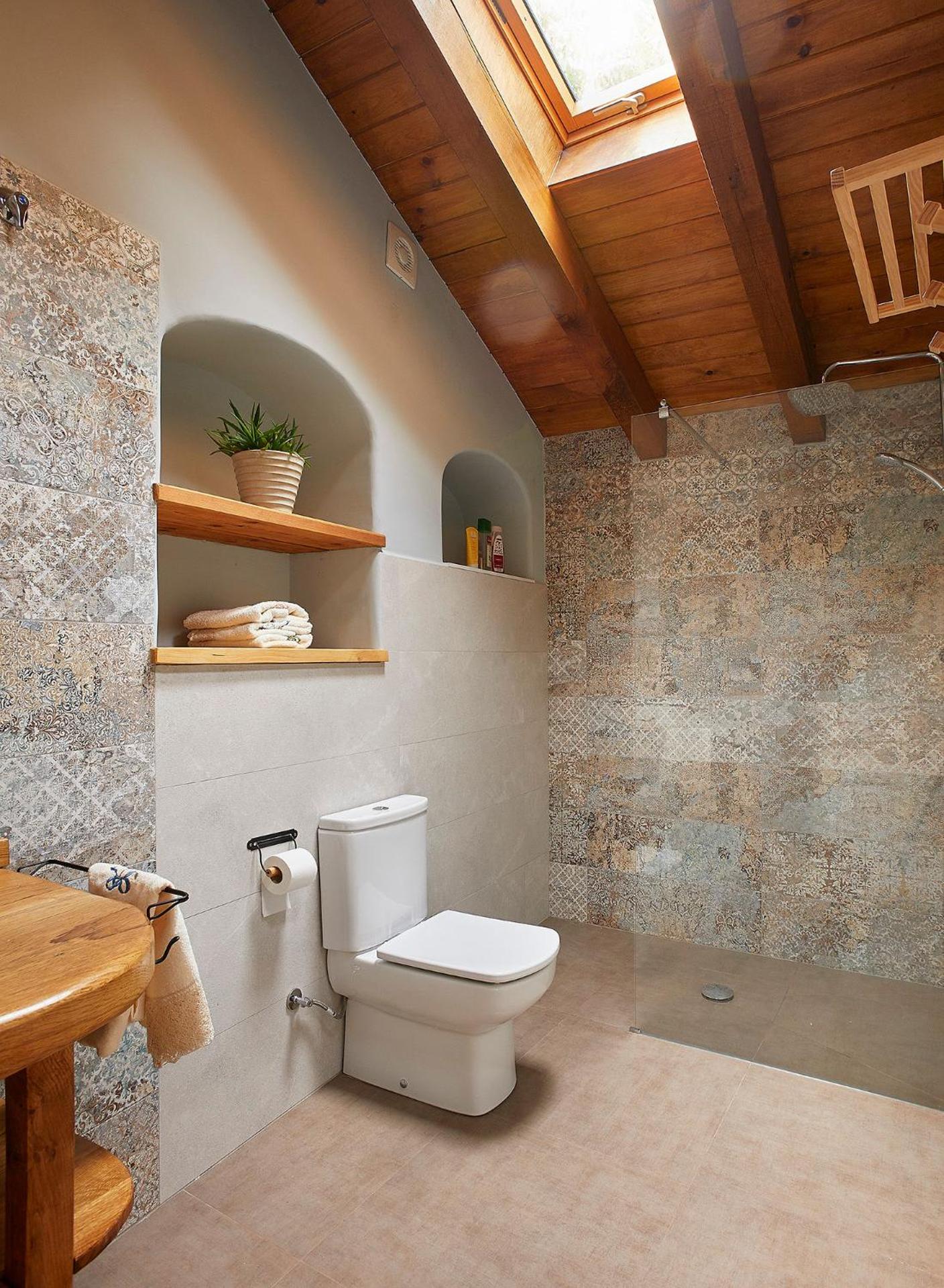 Apartment with Garden View