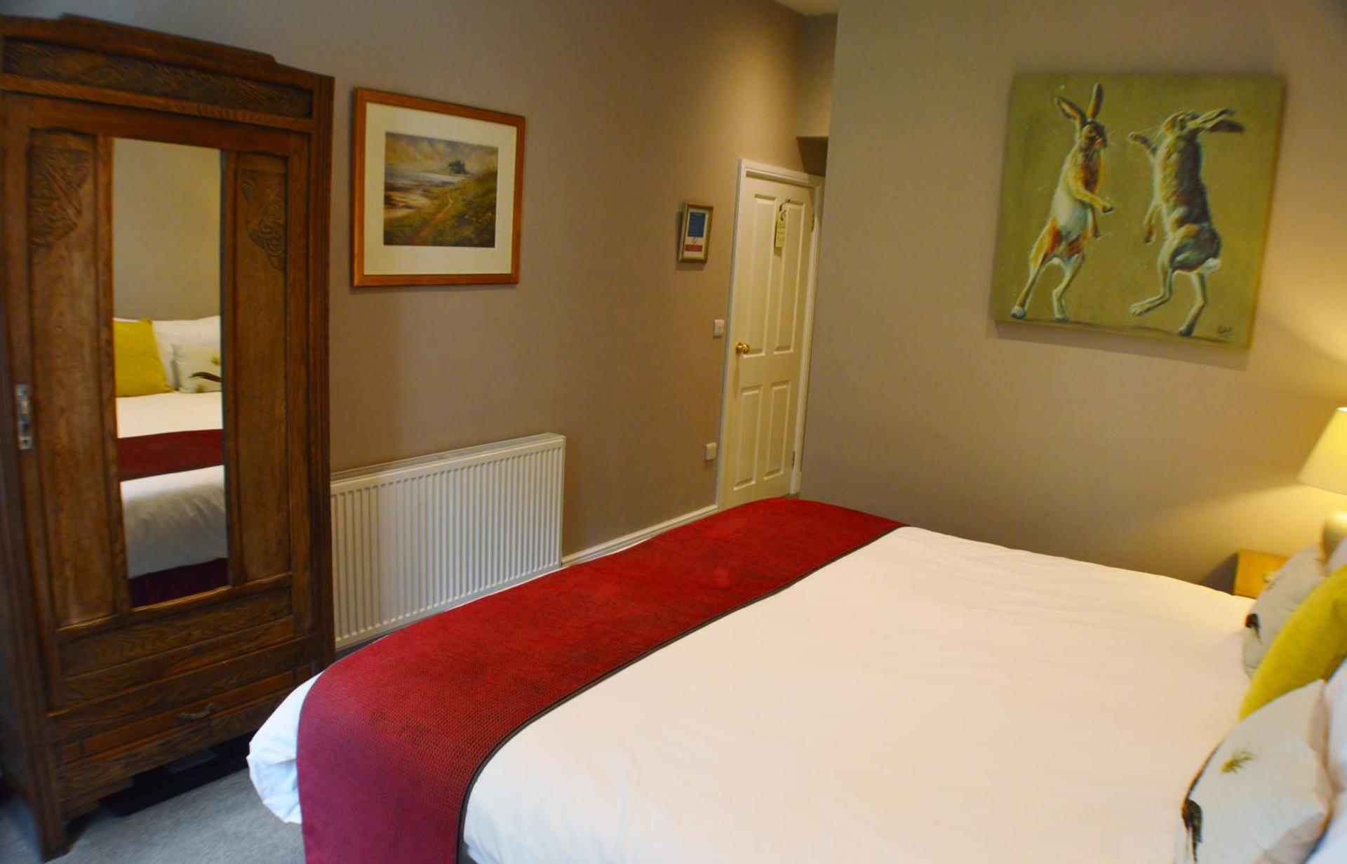 Lowbyer Manor Country House