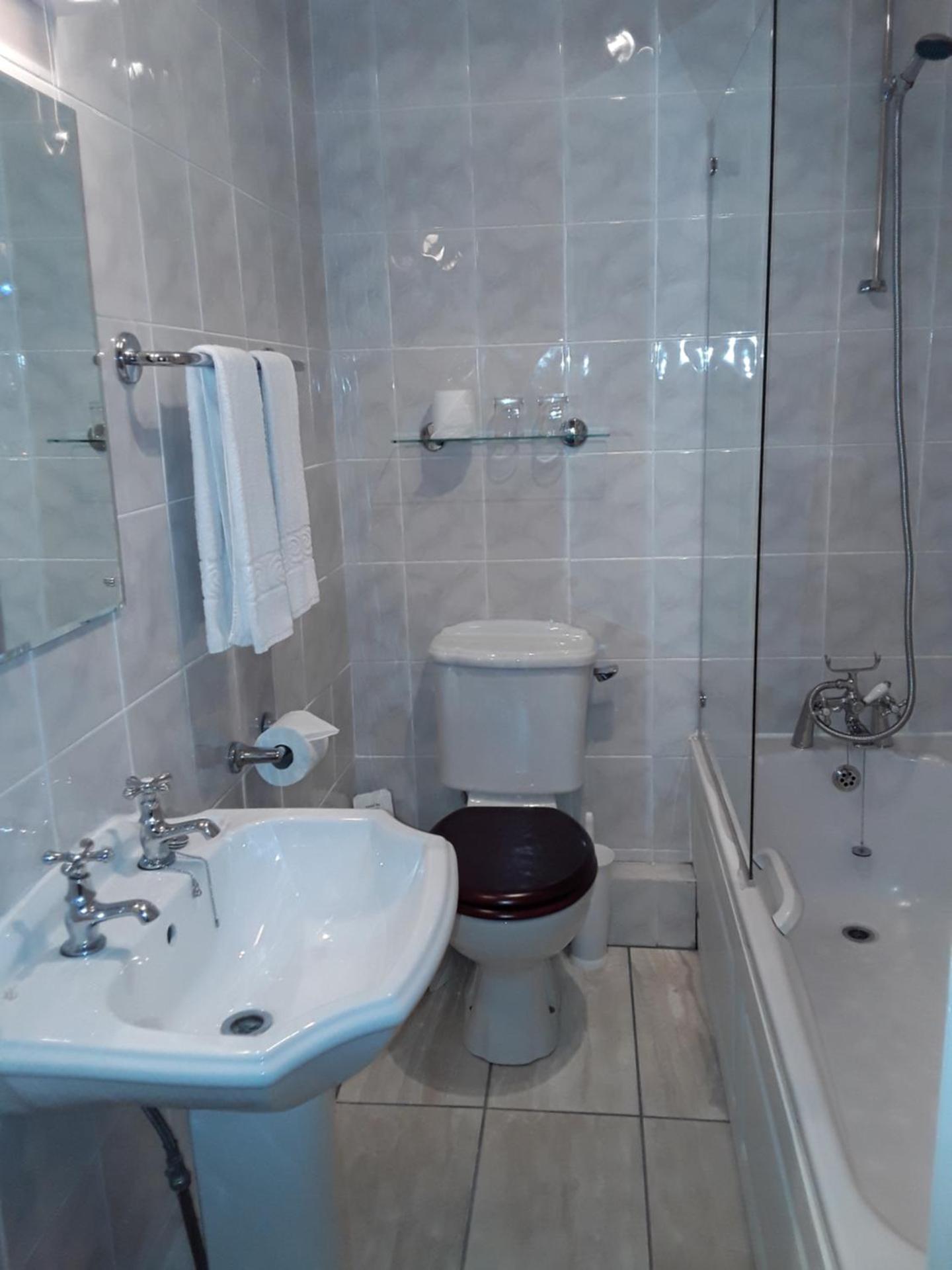 Lowbyer Manor Country House