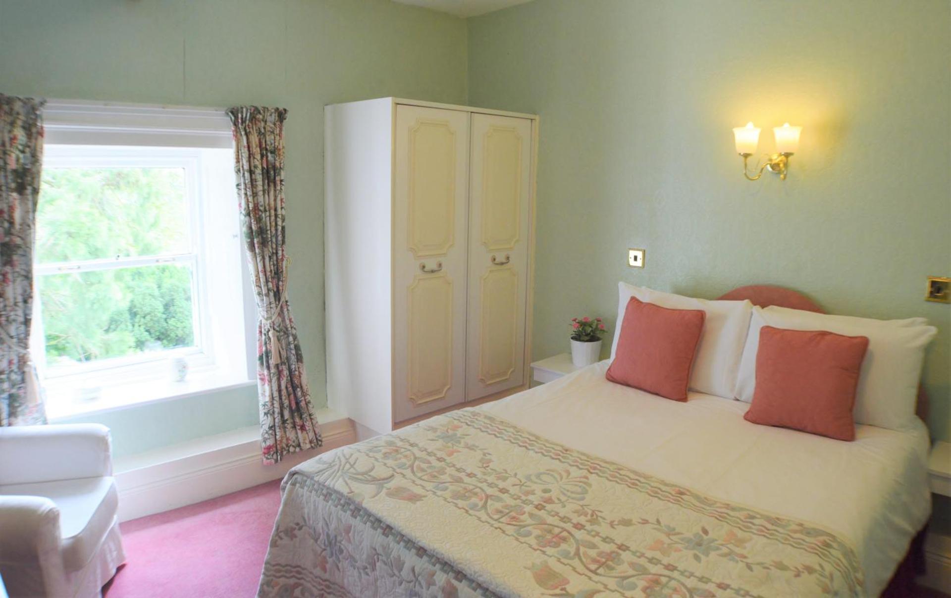 Lowbyer Manor Country House