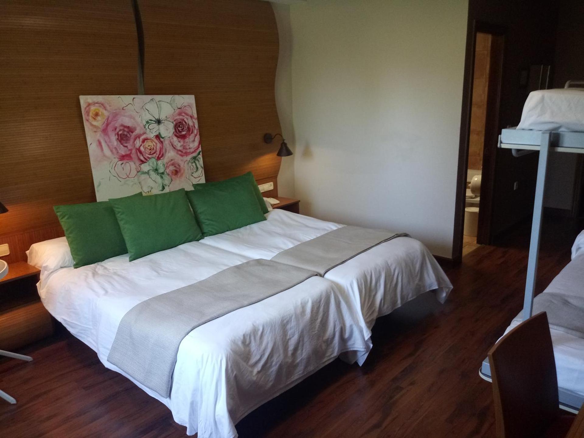 Photo of the whole room