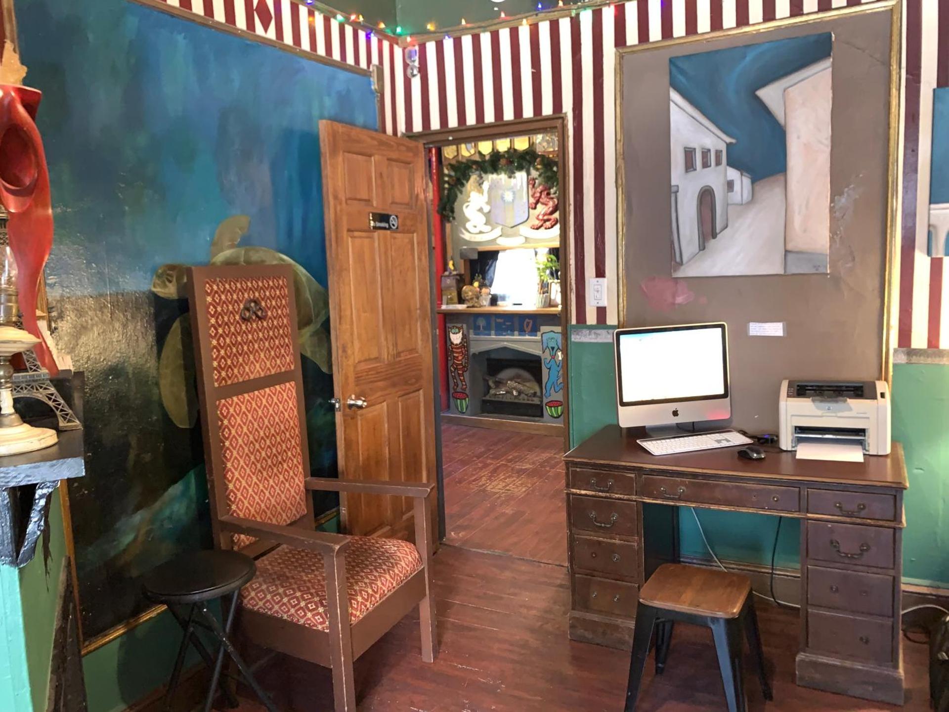 Coffee/tea facilities