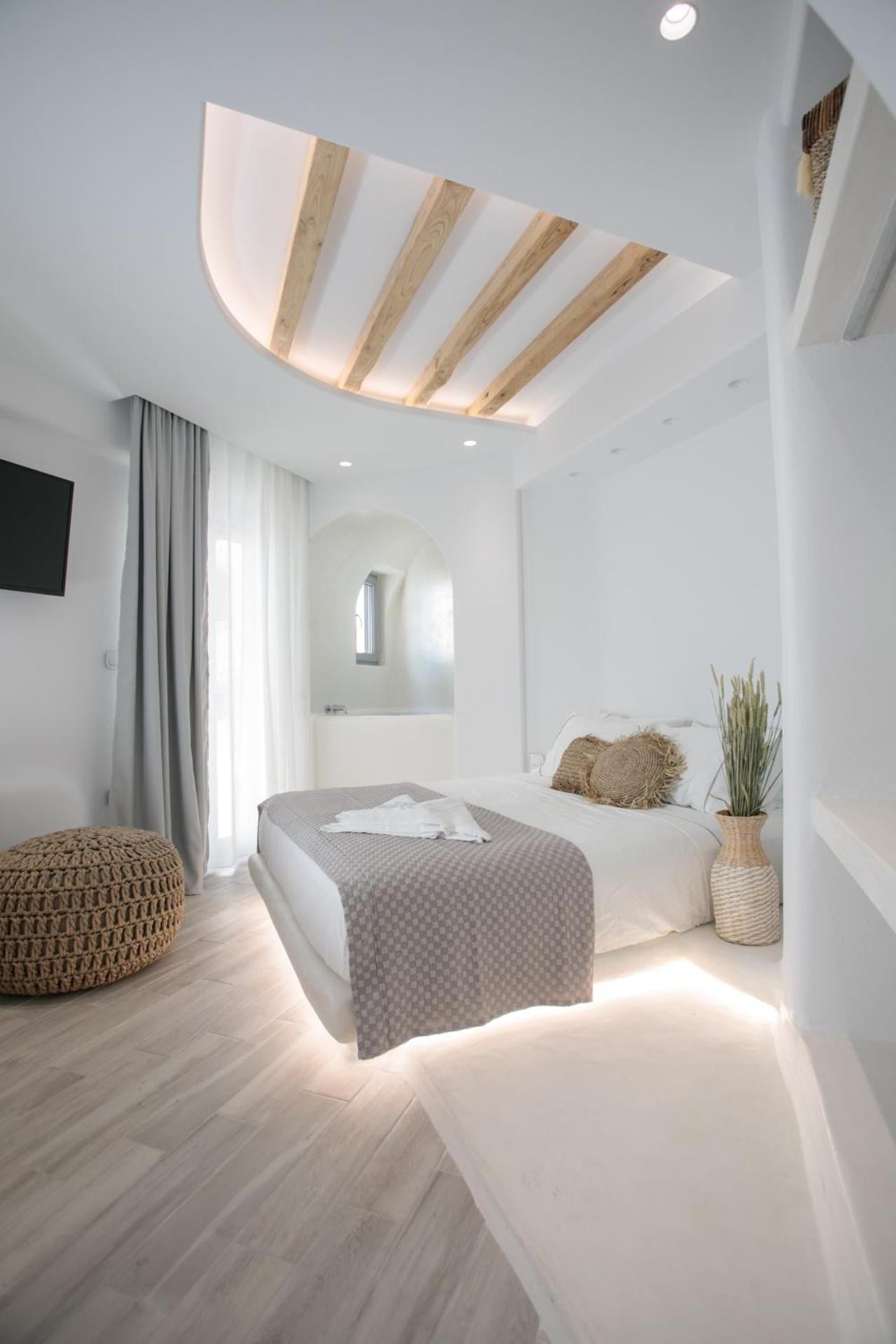 Majestique of Naxos luxury suites