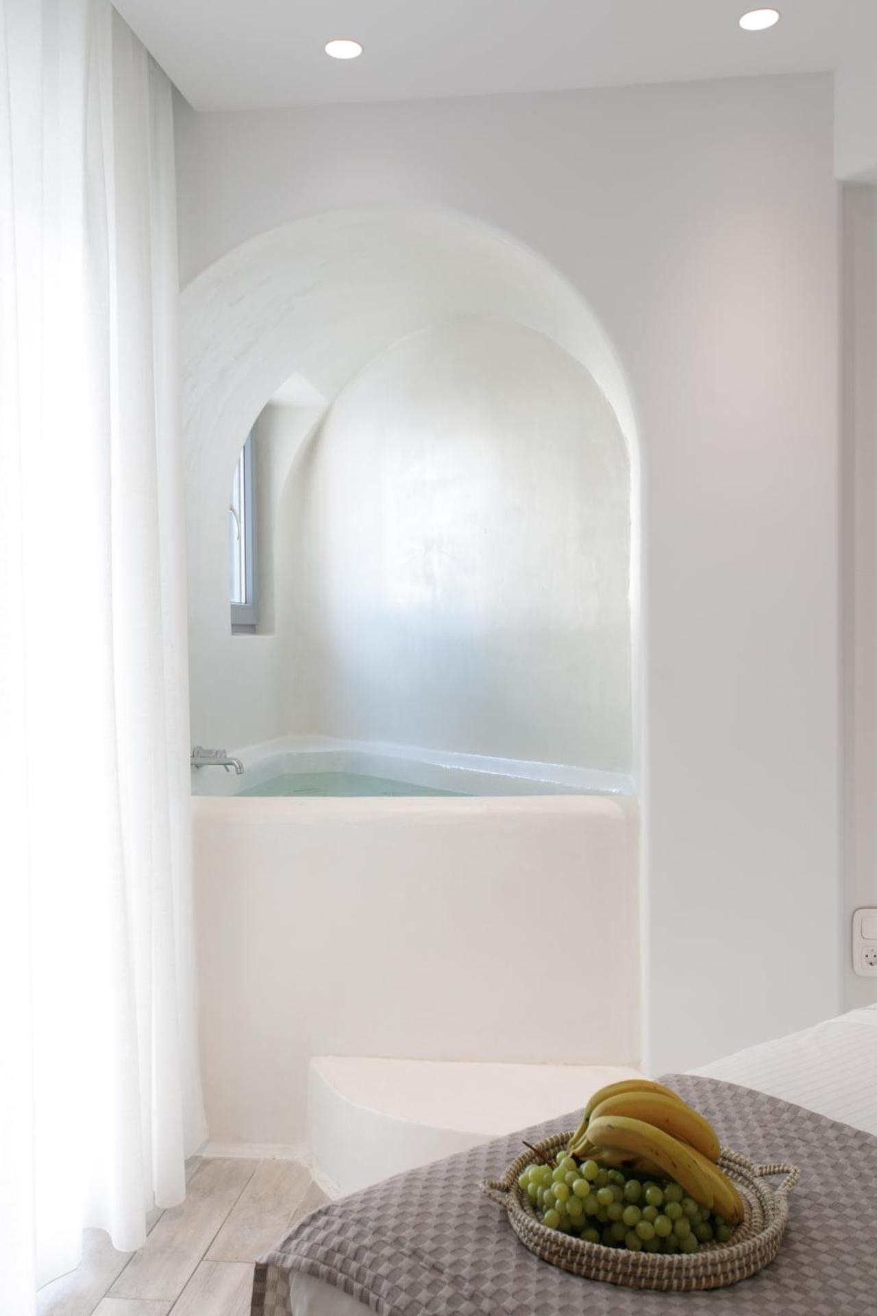 Majestique of Naxos luxury suites