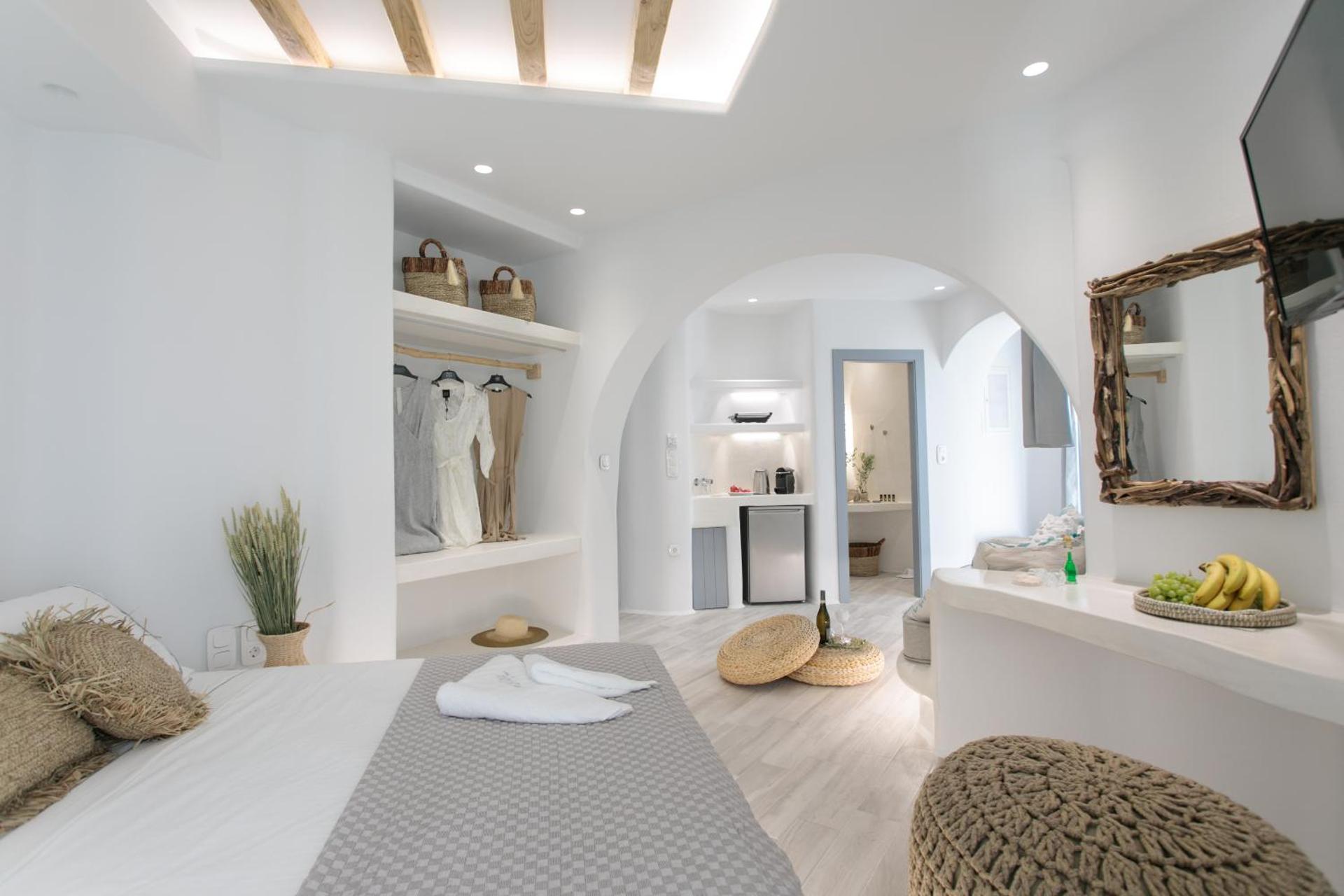Majestique of Naxos luxury suites