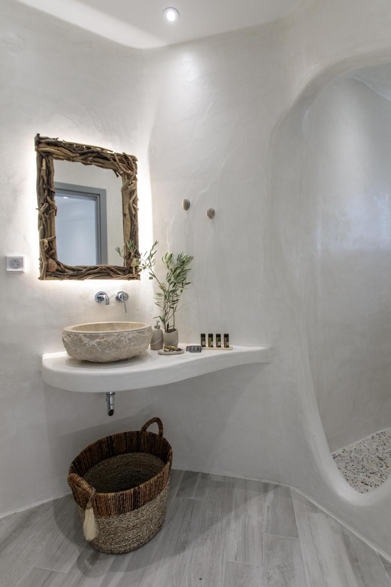 Majestique of Naxos luxury suites