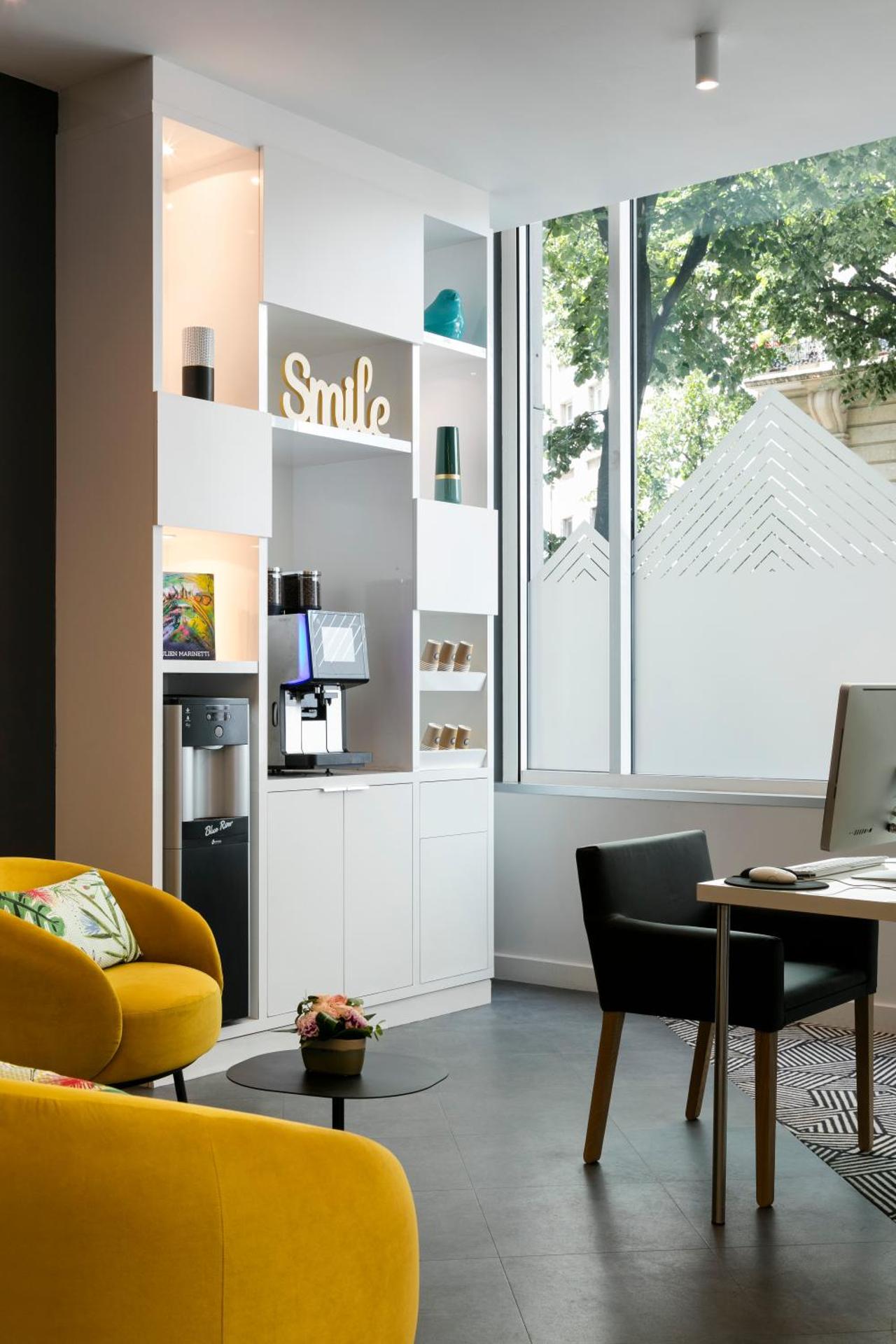 Coffee/tea facilities