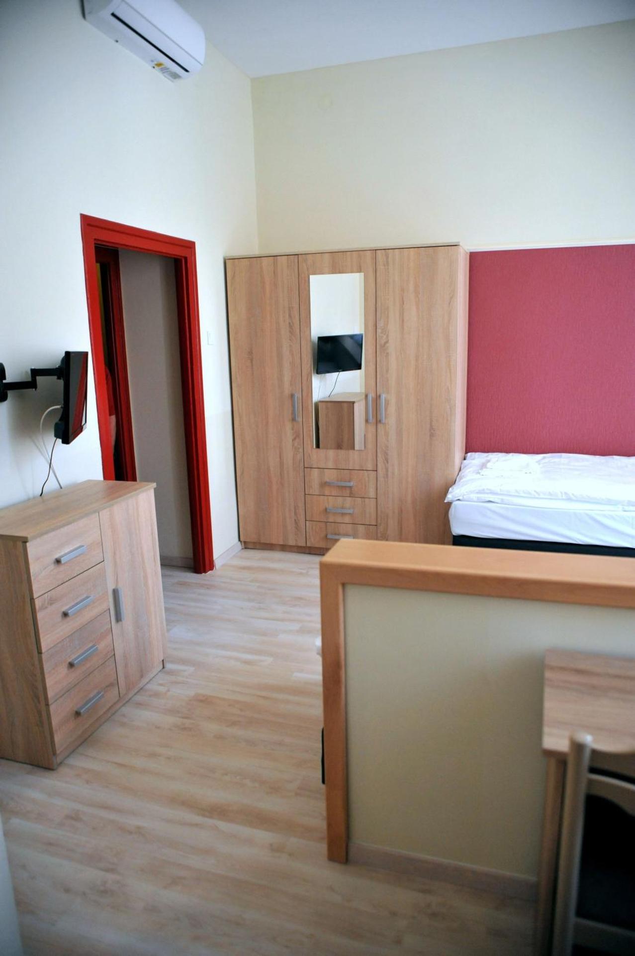 Piros Arany Panzió Kalocsa